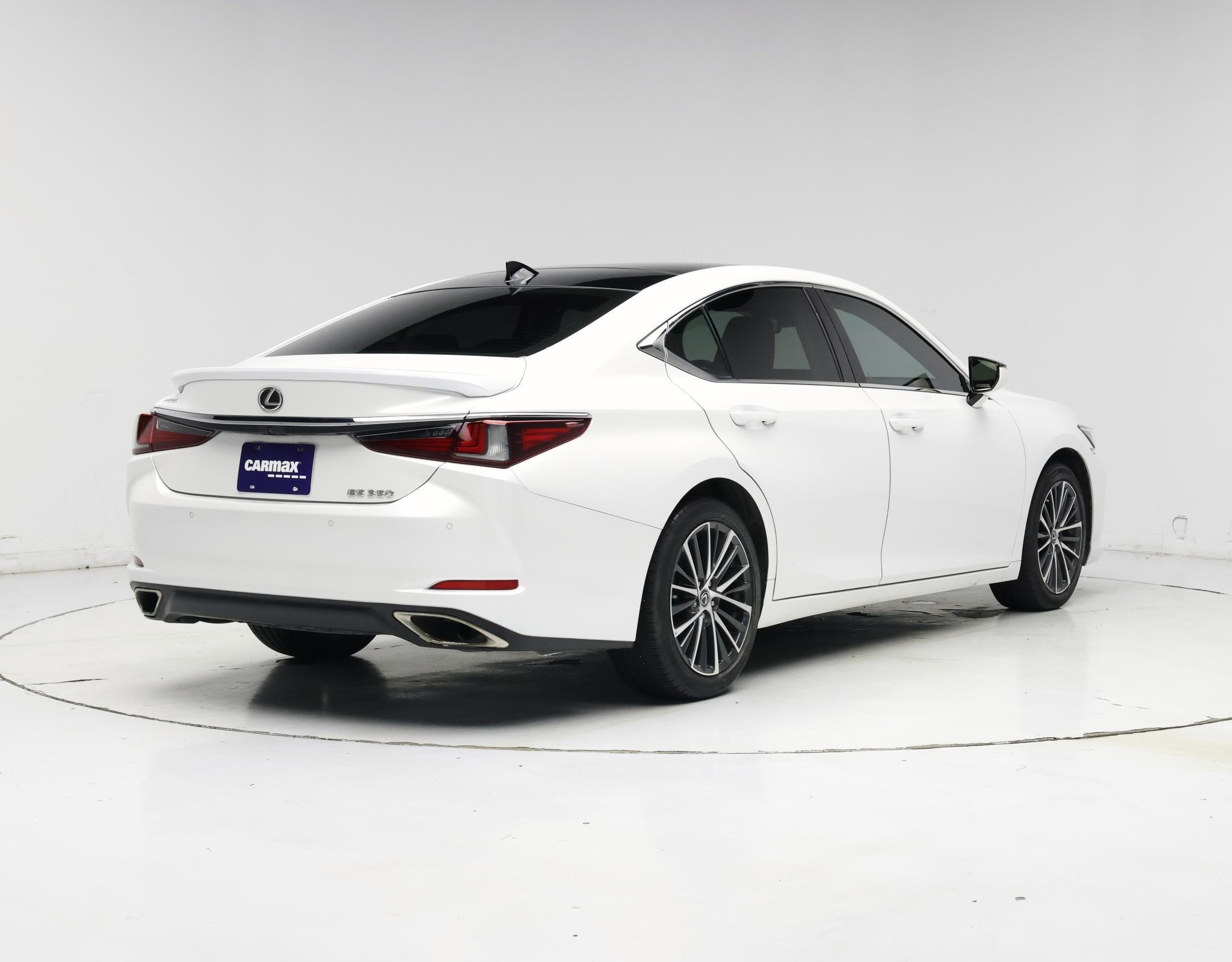 Thumbnail: 2023 Lexus ES - 8