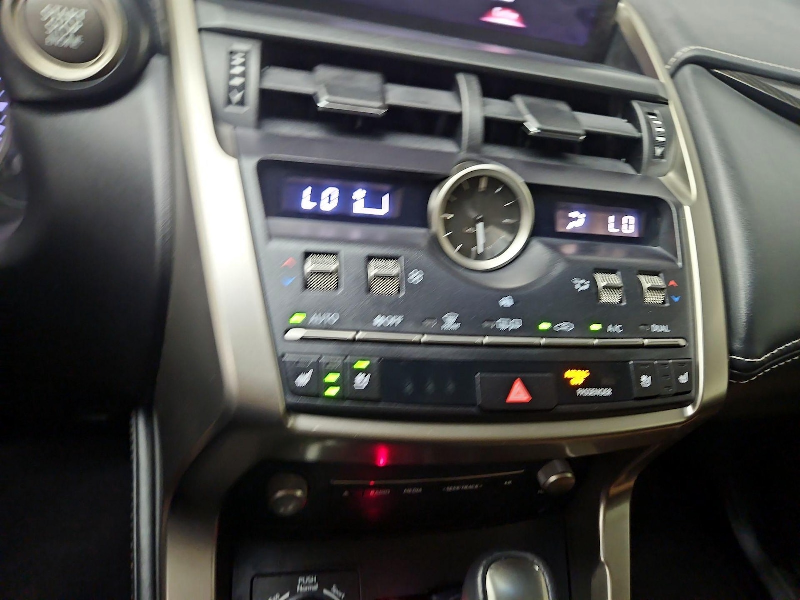 2019 Lexus NX 300 - Photo 18