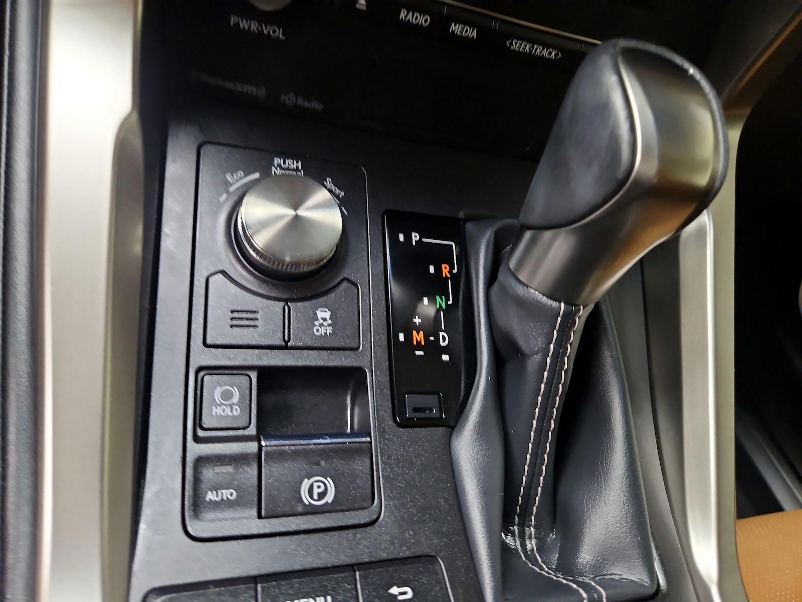 2019 Lexus NX 300 - Photo 19