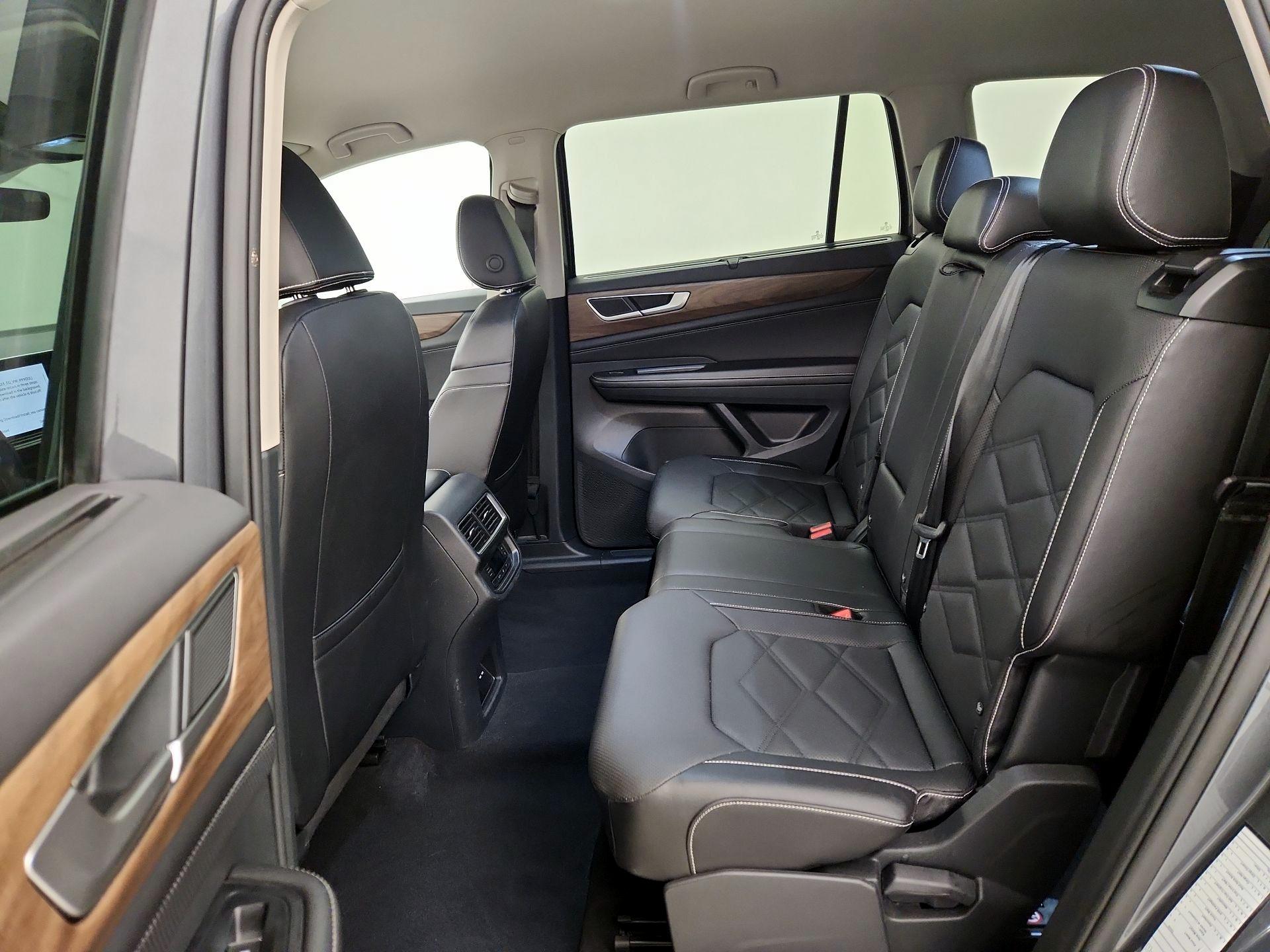 Thumbnail: 2025 Volkswagen Atlas - 19