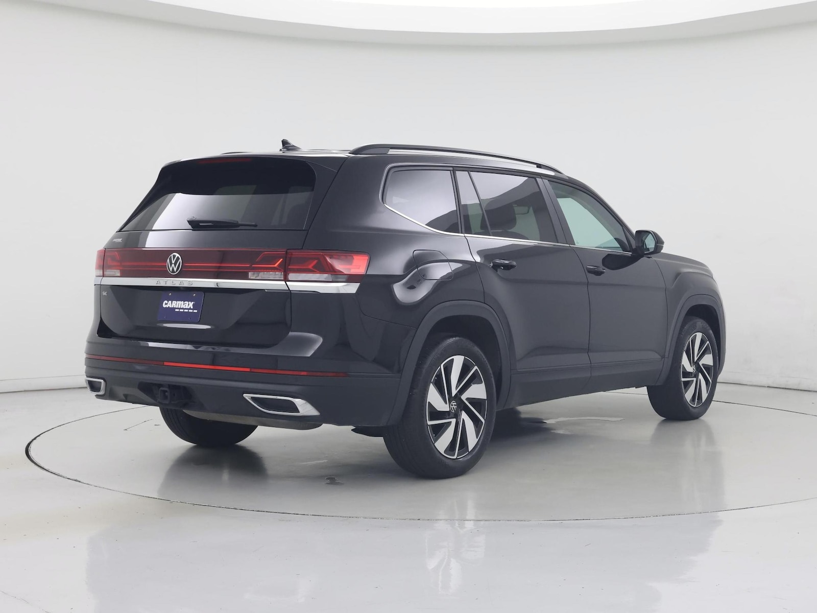 2025 Volkswagen Atlas SE w/Tech - Photo 9