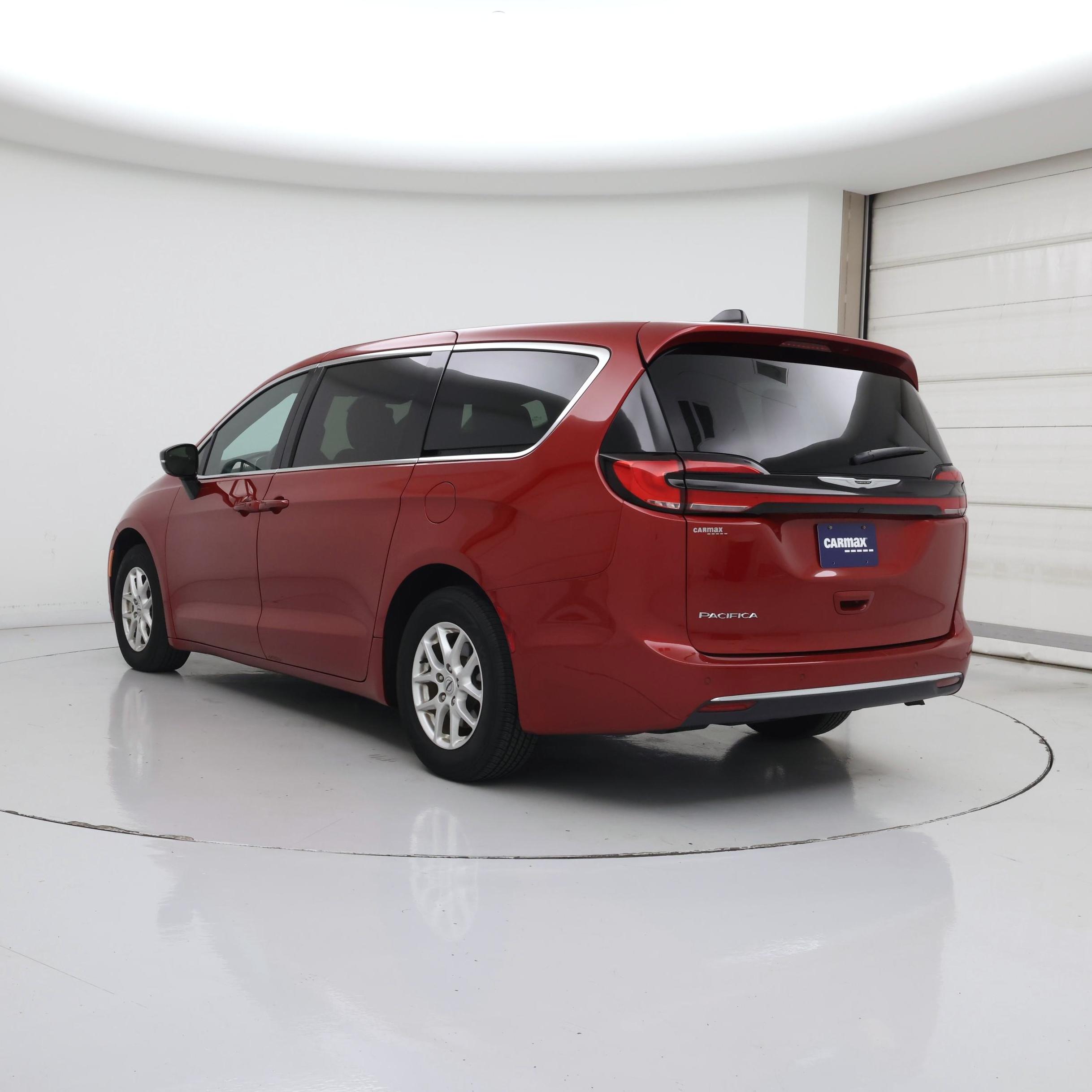 Thumbnail: 2025 Chrysler Pacifica - 2