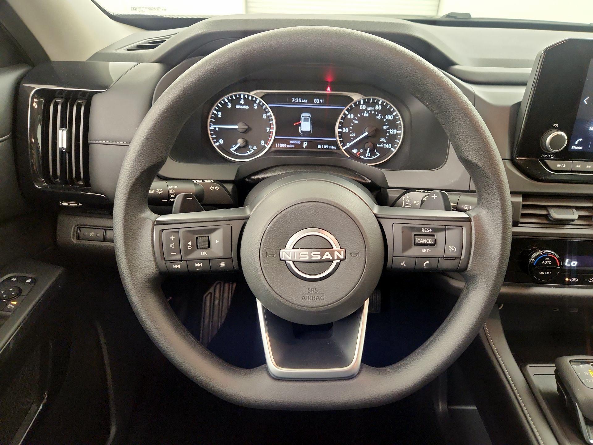 Thumbnail: 2025 Nissan Pathfinder - 10