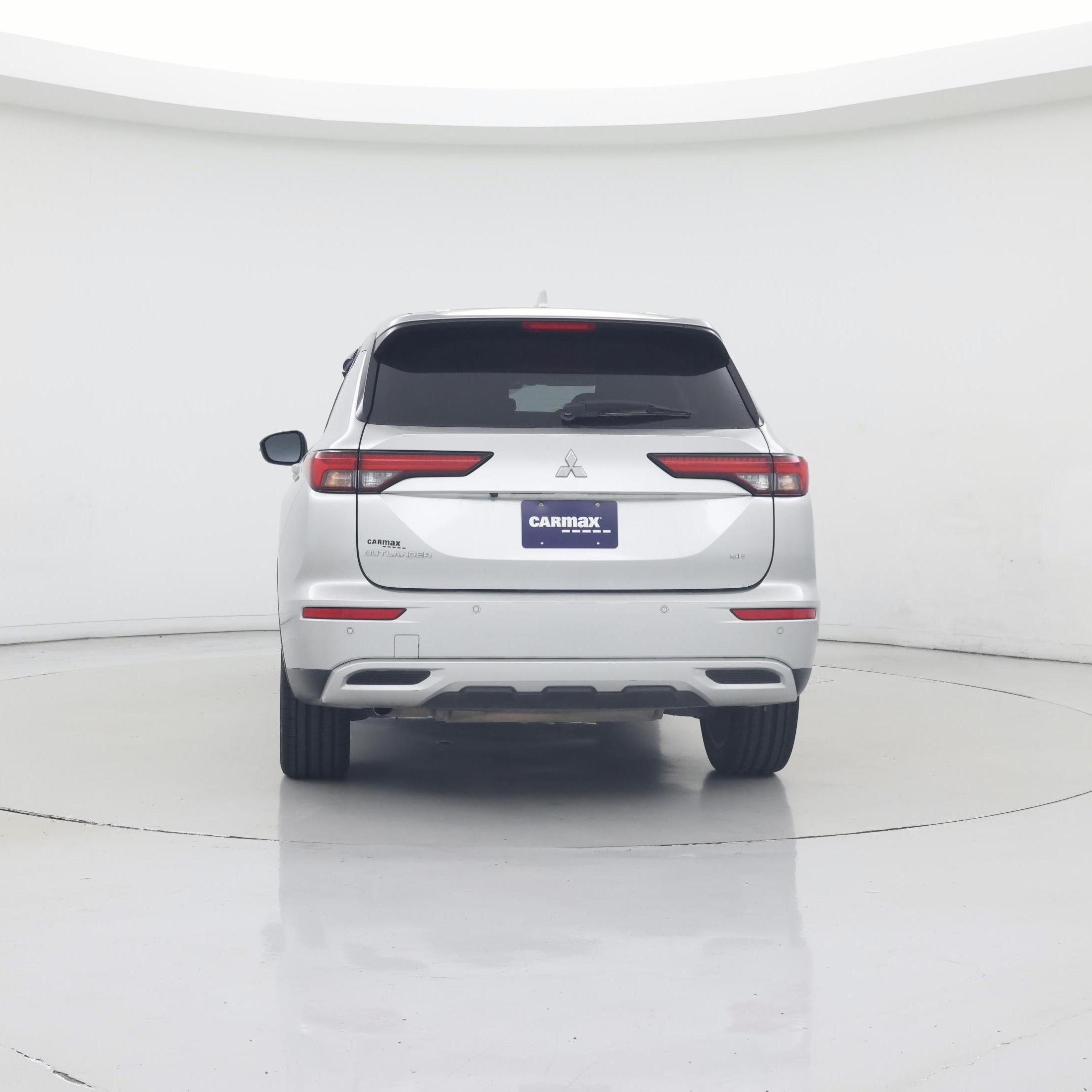 Thumbnail: 2023 Mitsubishi Outlander - 6