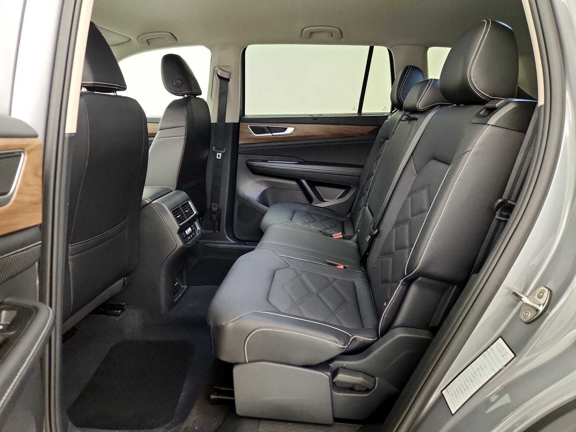Thumbnail: 2025 Volkswagen Atlas - 19