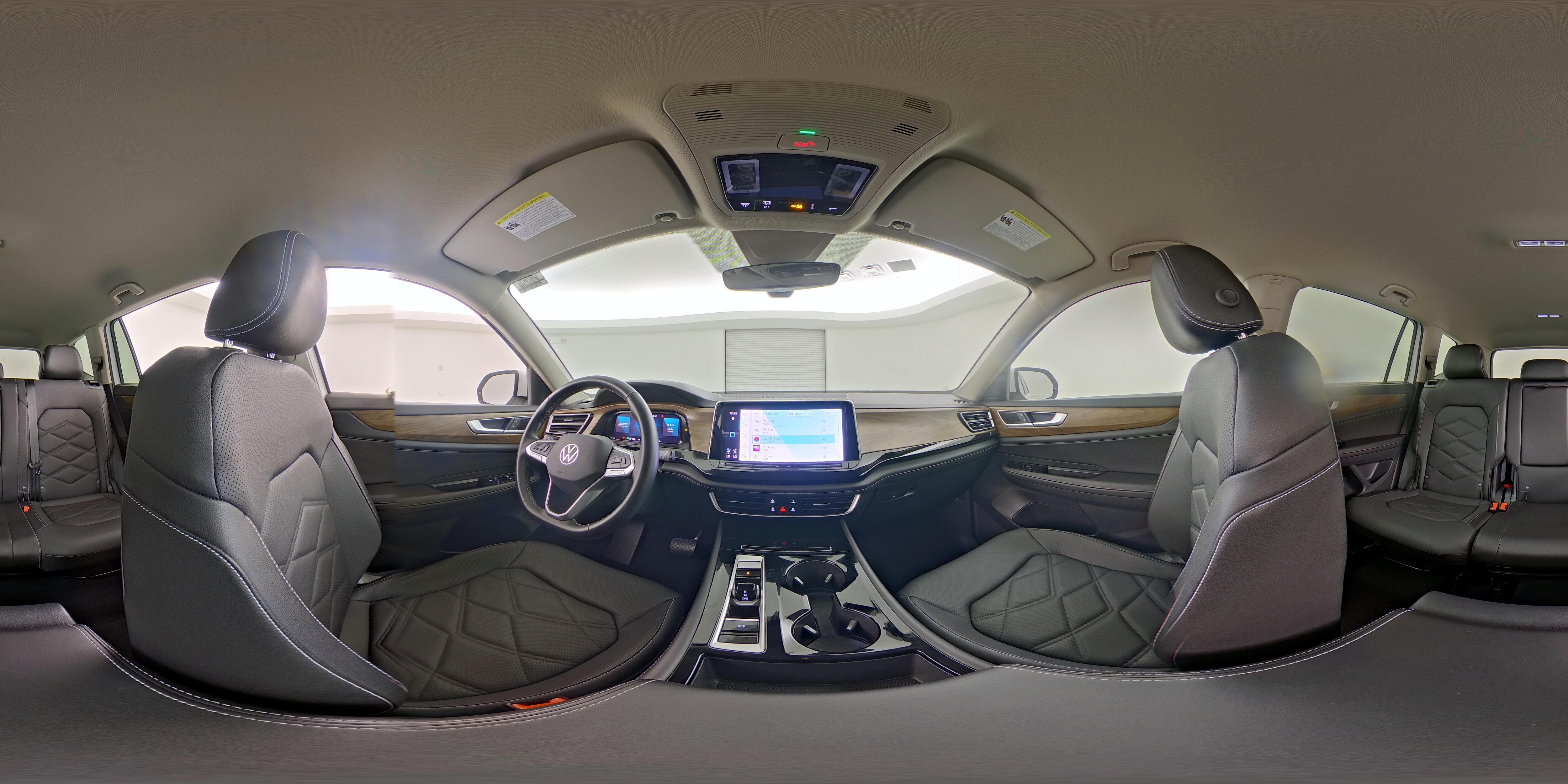 2025 Volkswagen Atlas SE w/Tech - Photo 26