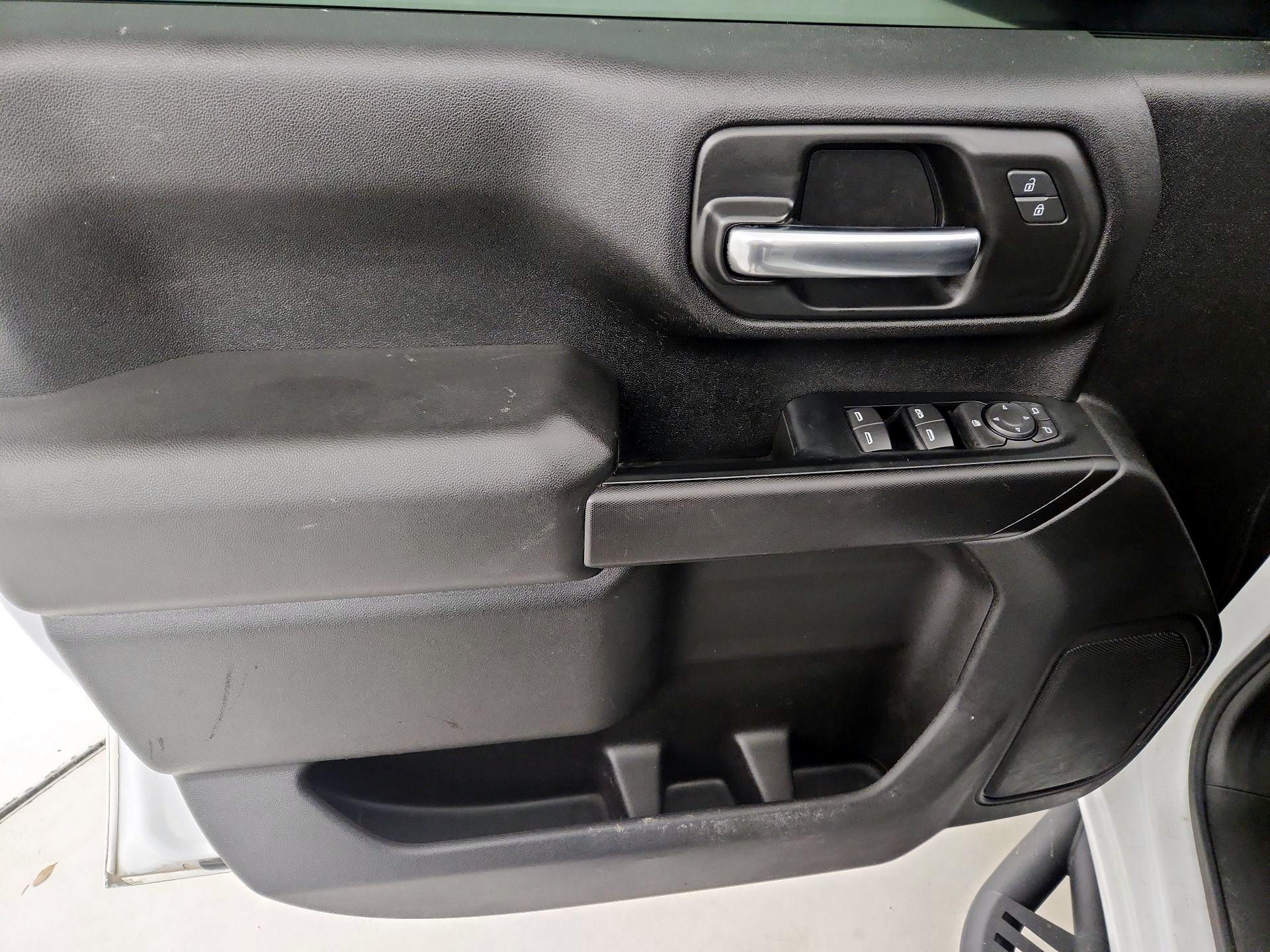 Thumbnail: 2024 GMC Sierra 2500 - 12