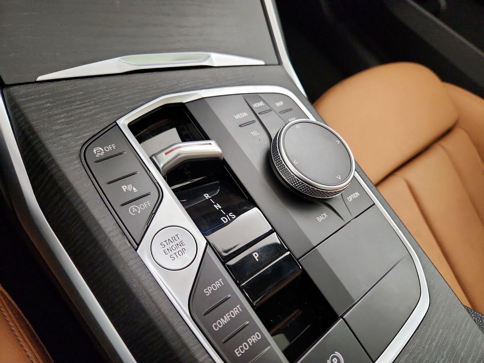 2026 BMW 3 Series 330i - Photo 19