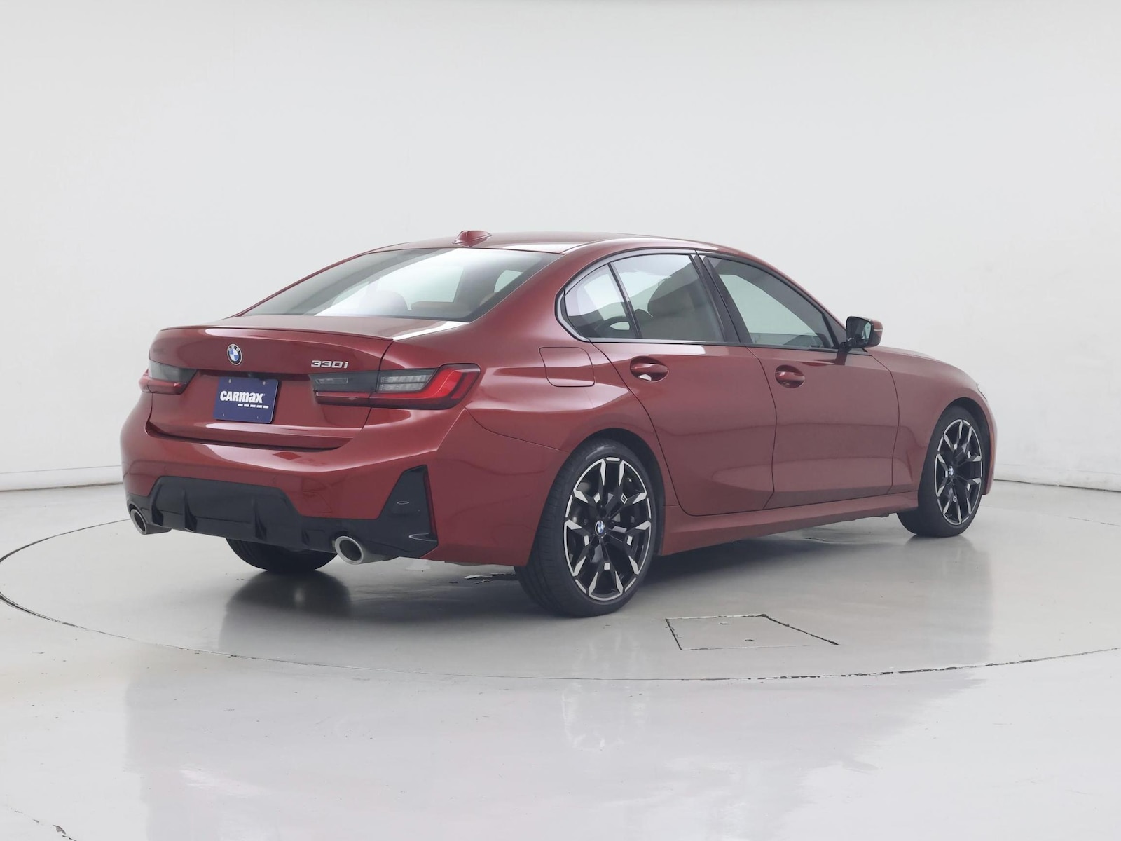 2026 BMW 3 Series 330i - Photo 9