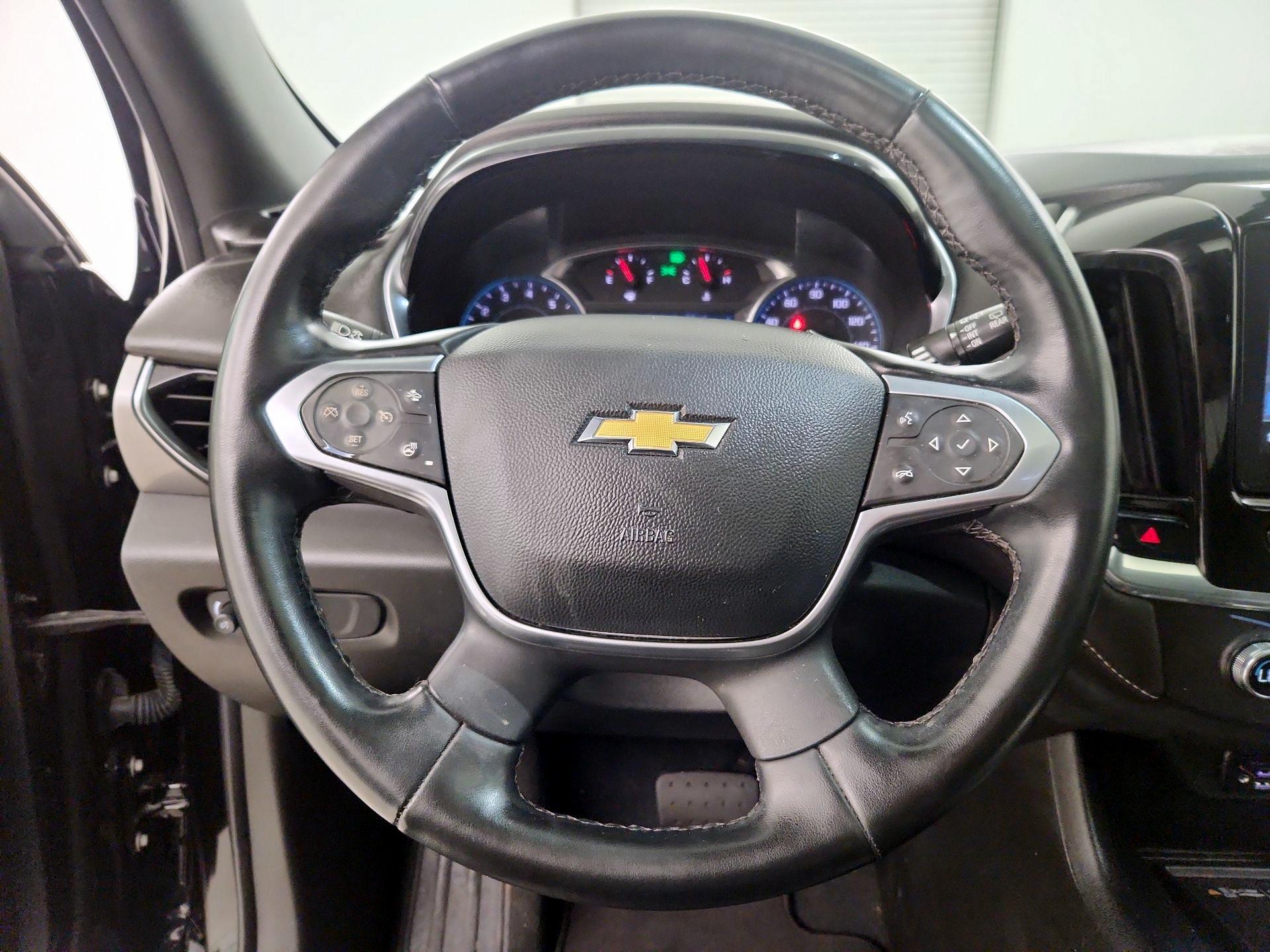 Thumbnail: 2023 Chevrolet Traverse - 10