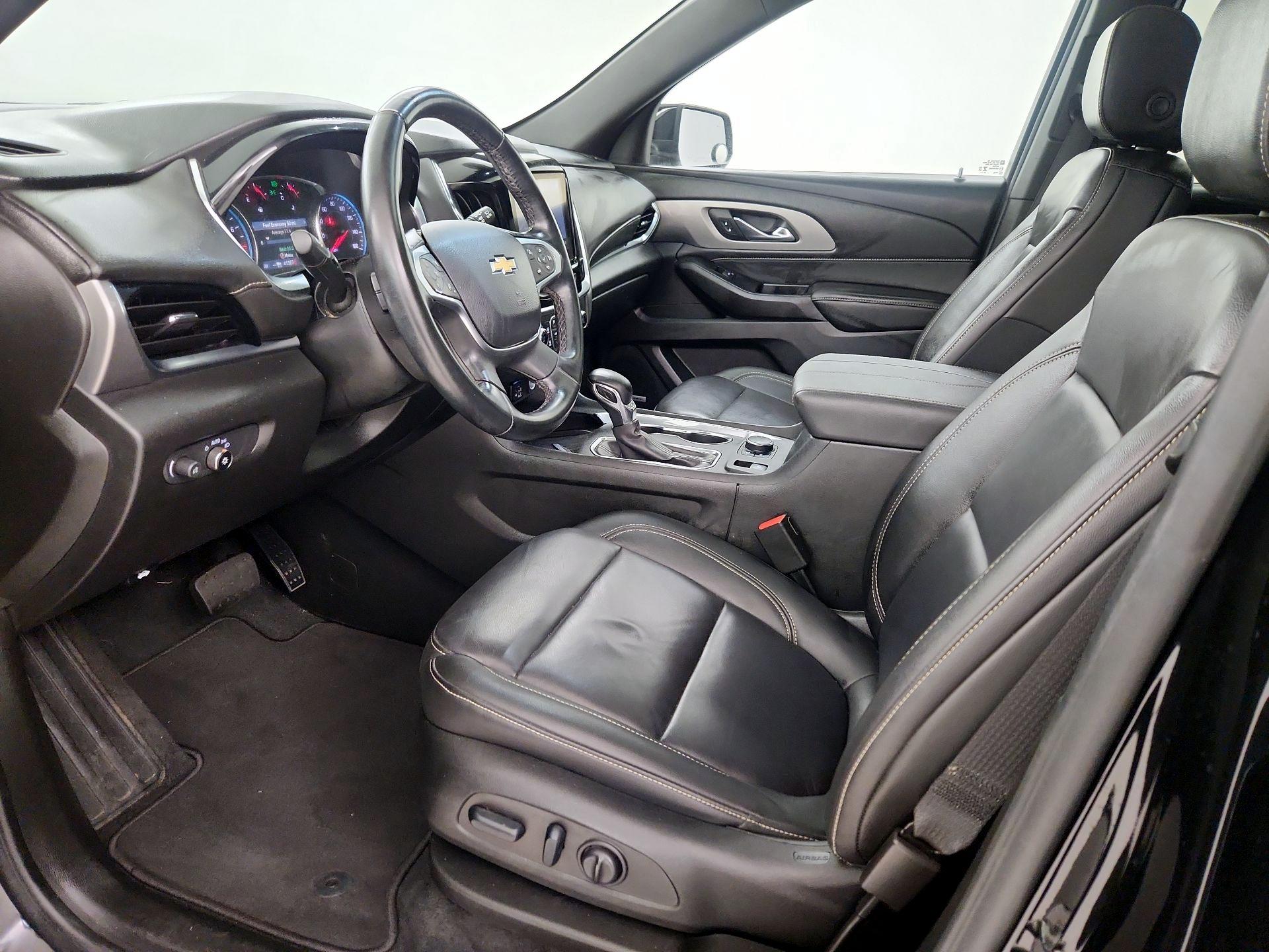 Thumbnail: 2023 Chevrolet Traverse - 11