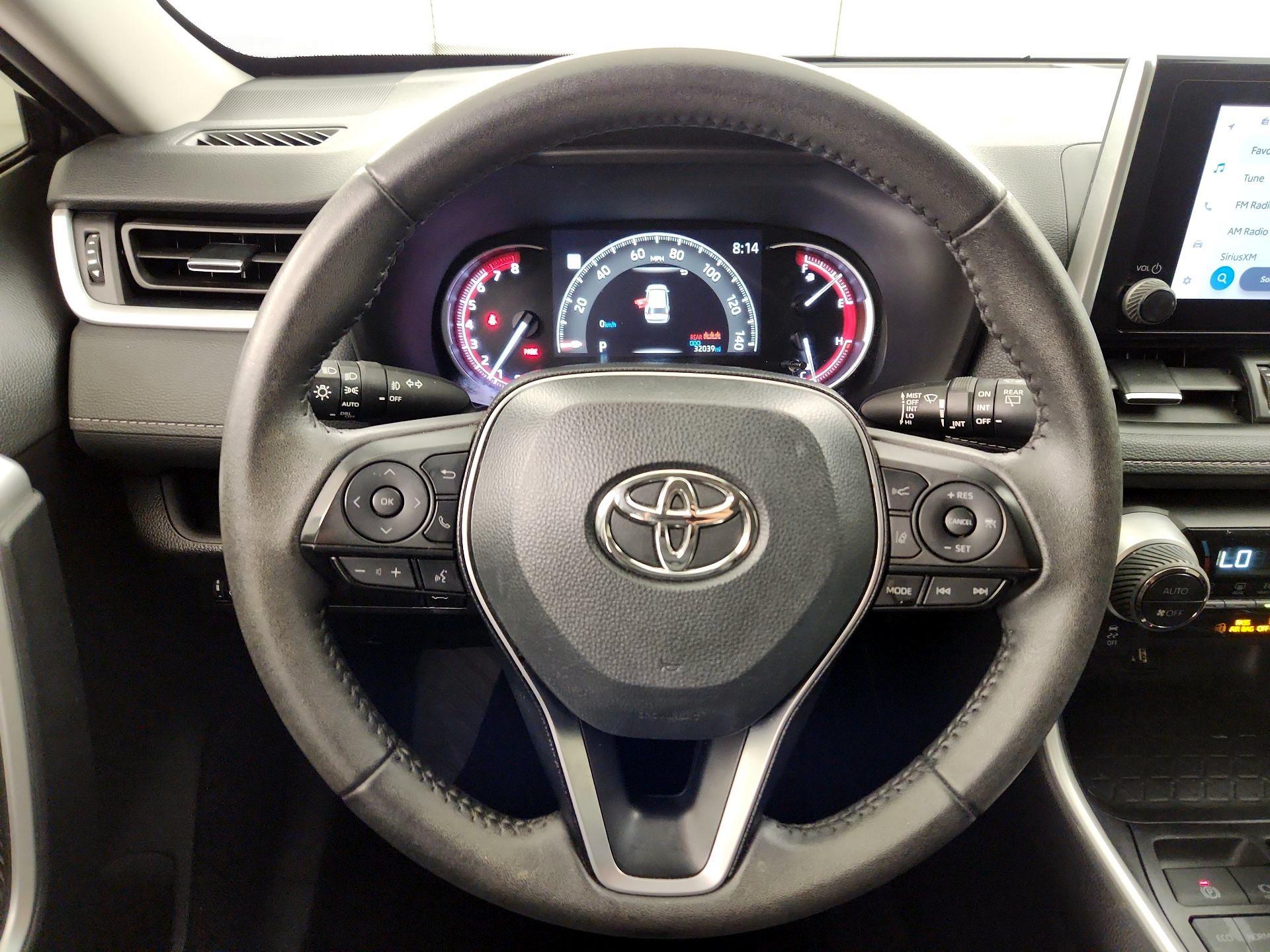 Thumbnail: 2024 Toyota RAV4 - 10