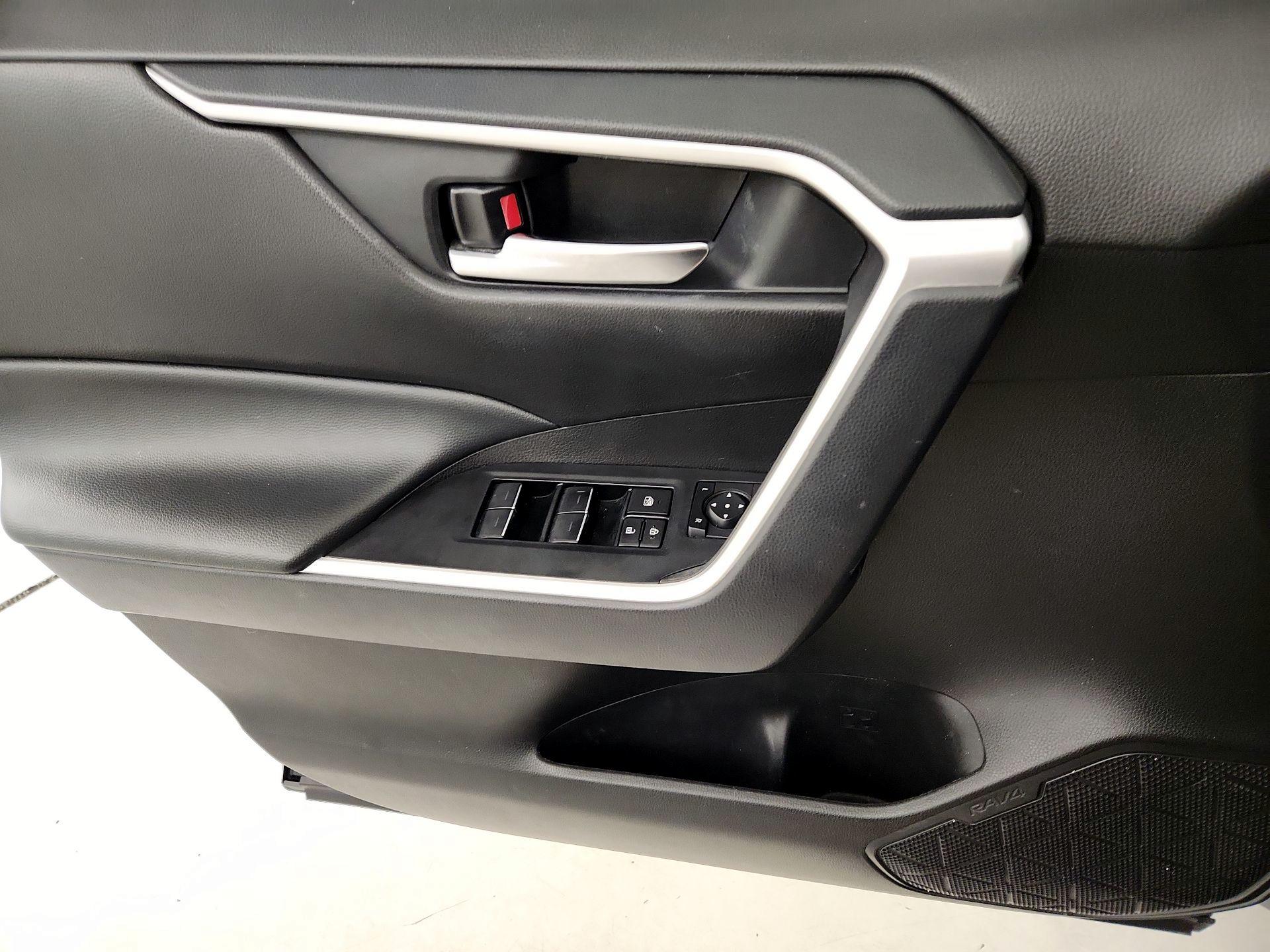 Thumbnail: 2024 Toyota RAV4 - 12