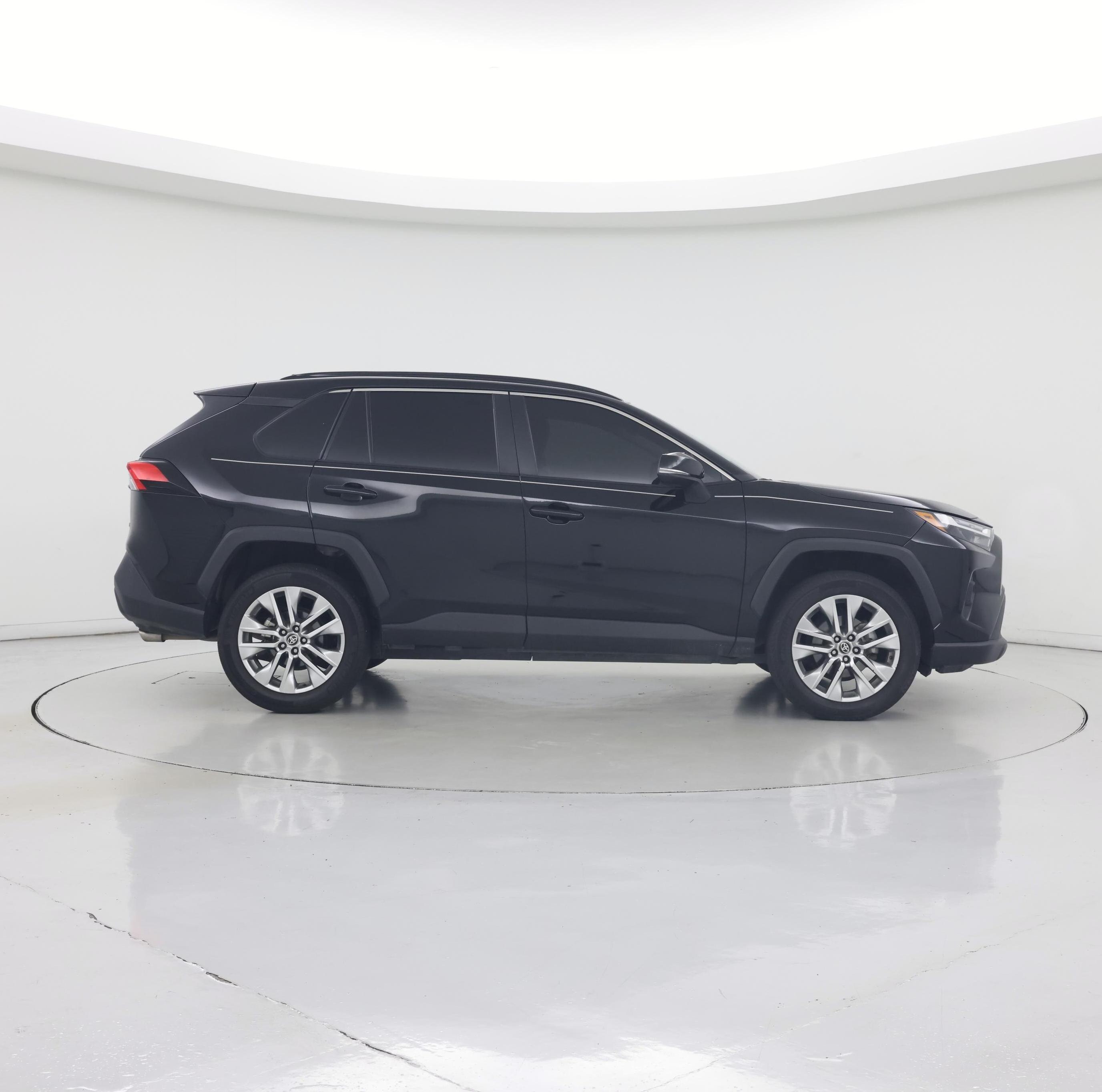 Thumbnail: 2024 Toyota RAV4 - 7
