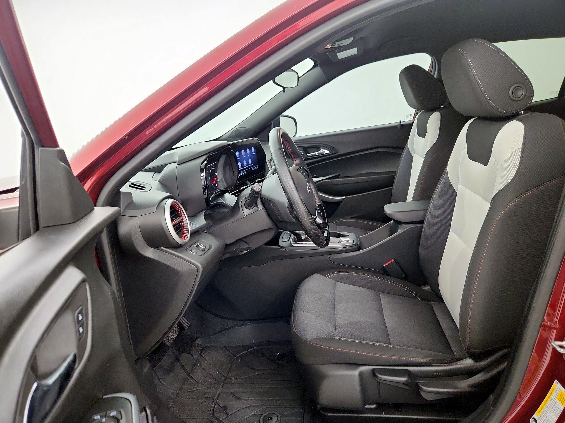 Thumbnail: 2024 Chevrolet Trax - 11