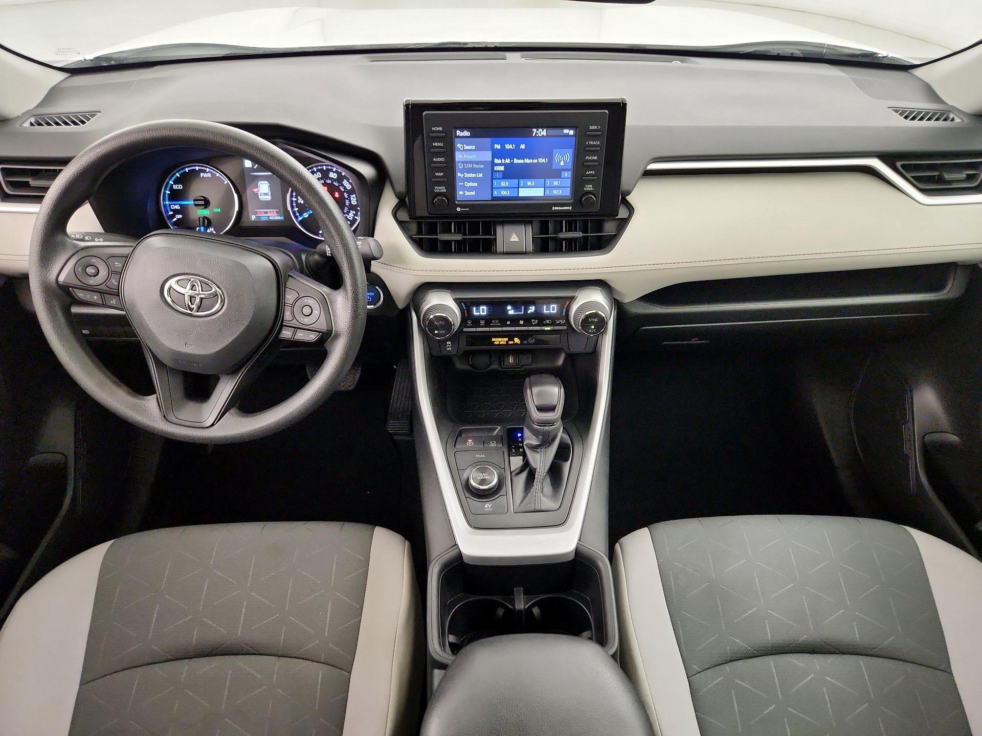 Thumbnail: 2022 Toyota RAV4 - 9