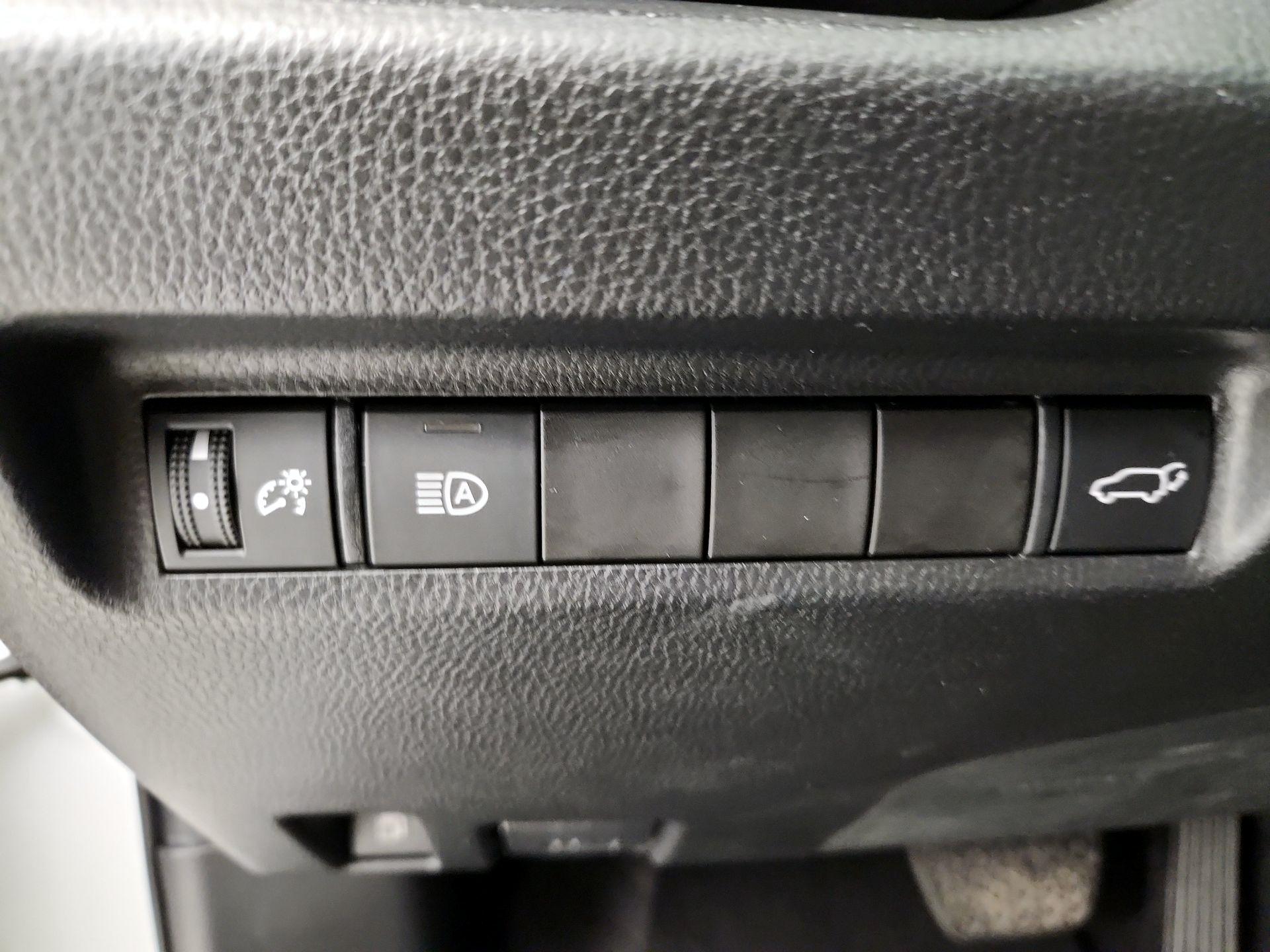 Thumbnail: 2022 Toyota RAV4 - 13