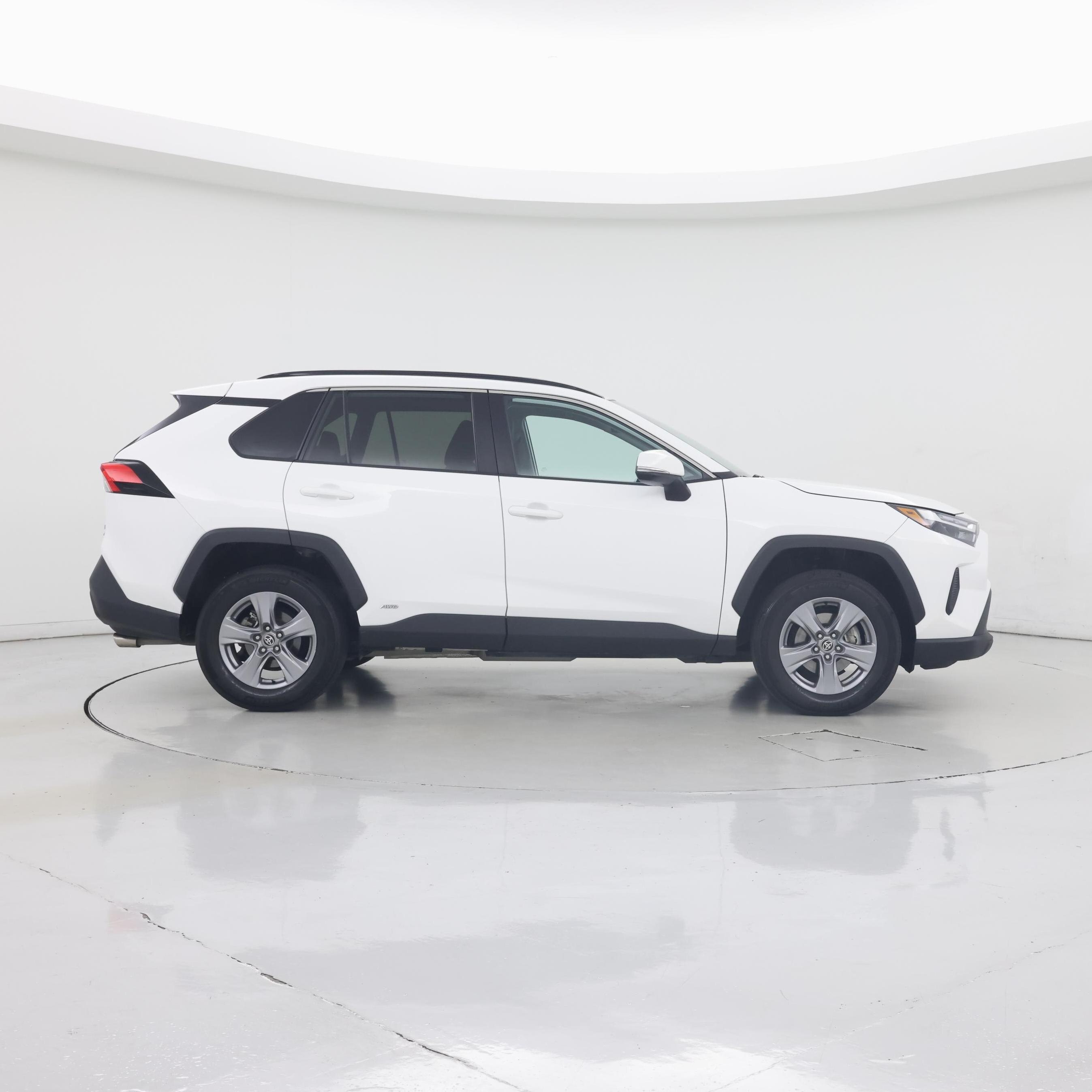 Thumbnail: 2022 Toyota RAV4 - 7