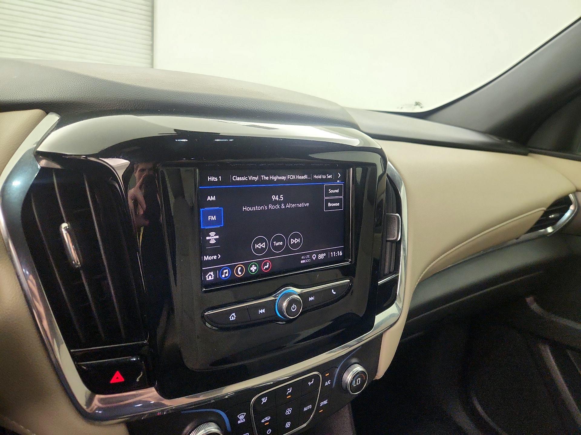 Thumbnail: 2023 Chevrolet Traverse - 15