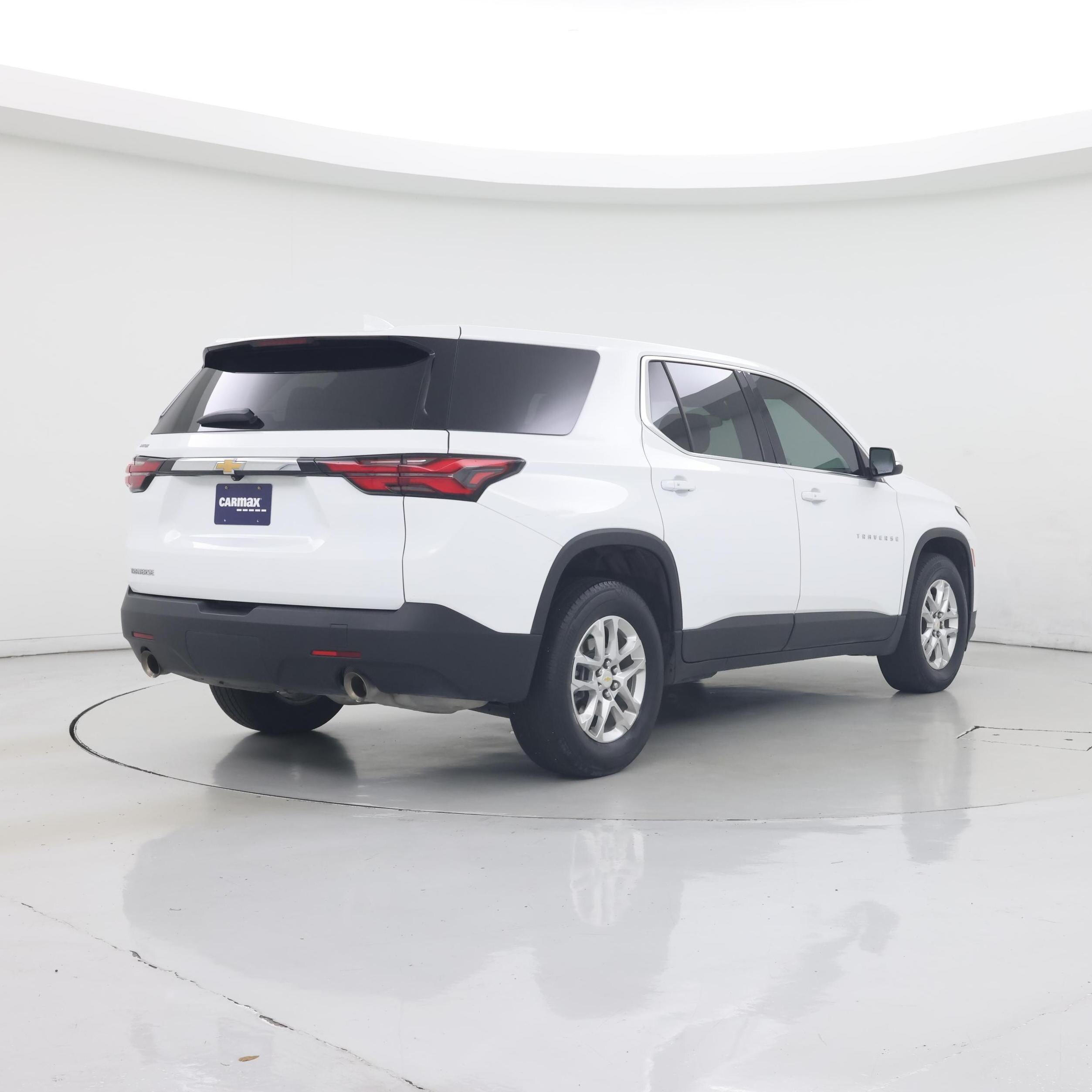 Thumbnail: 2023 Chevrolet Traverse - 8