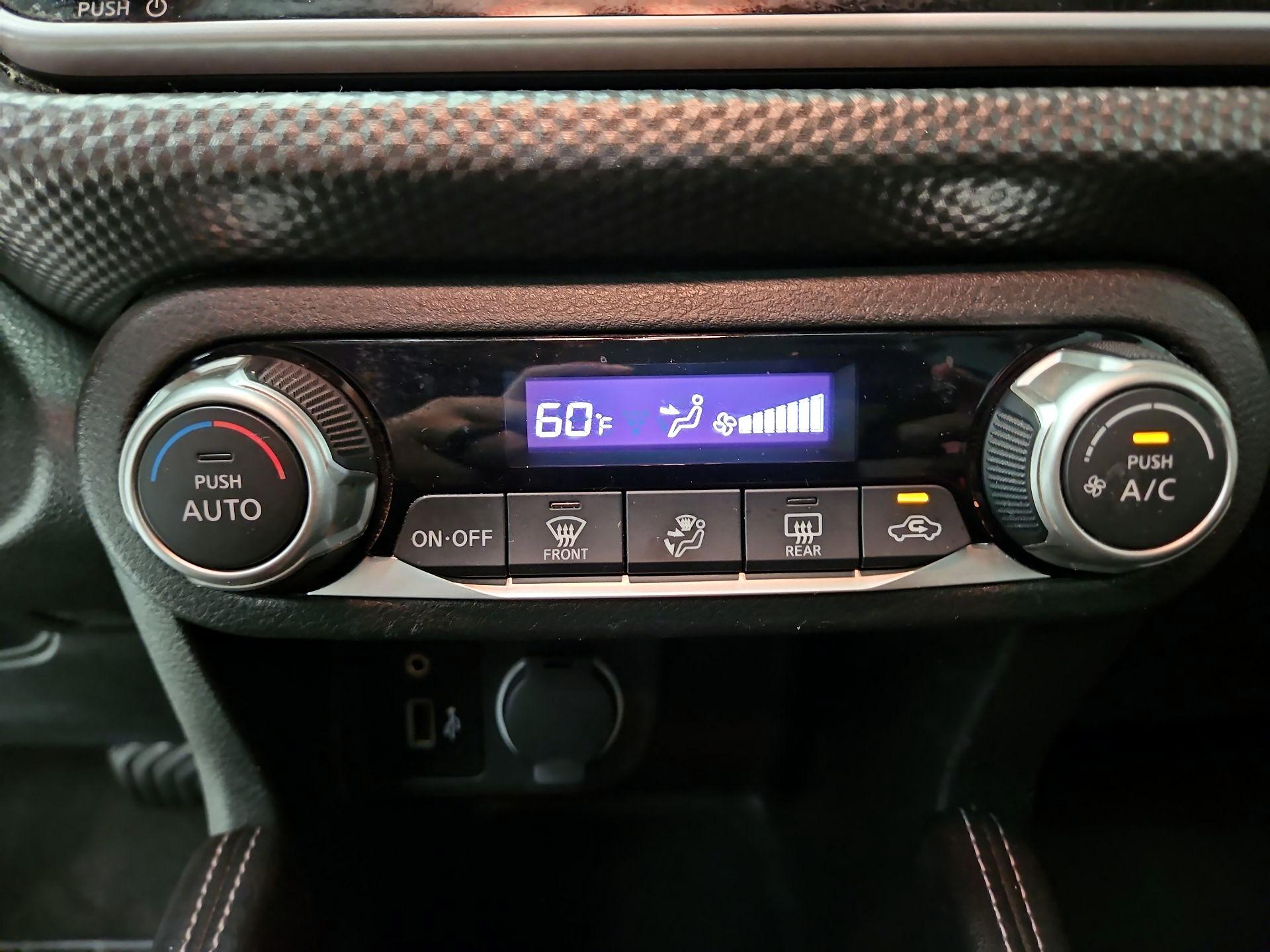 Thumbnail: 2020 Nissan Kicks - 15
