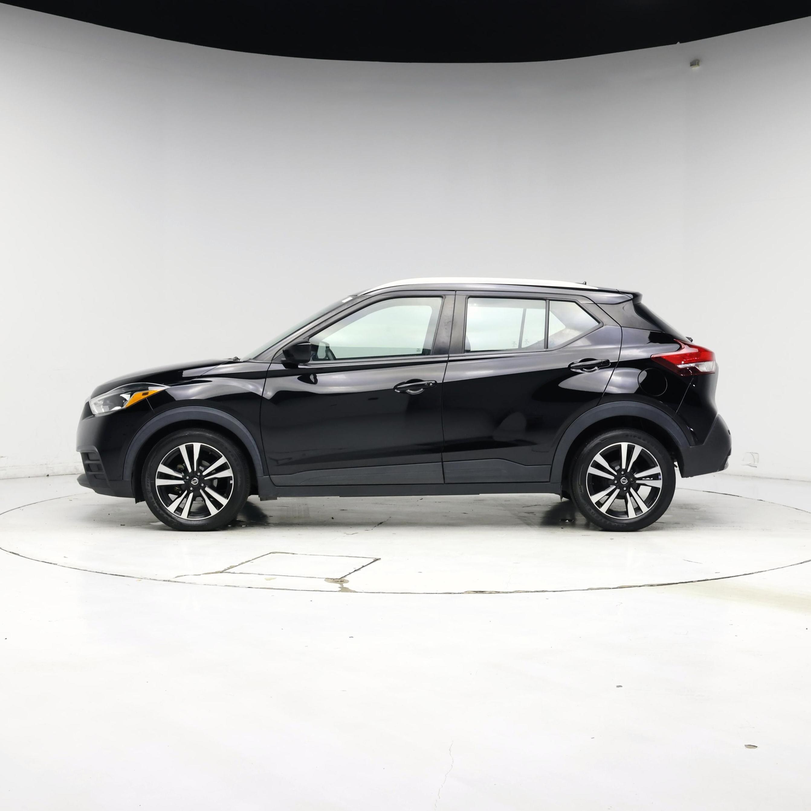 Thumbnail: 2020 Nissan Kicks - 3