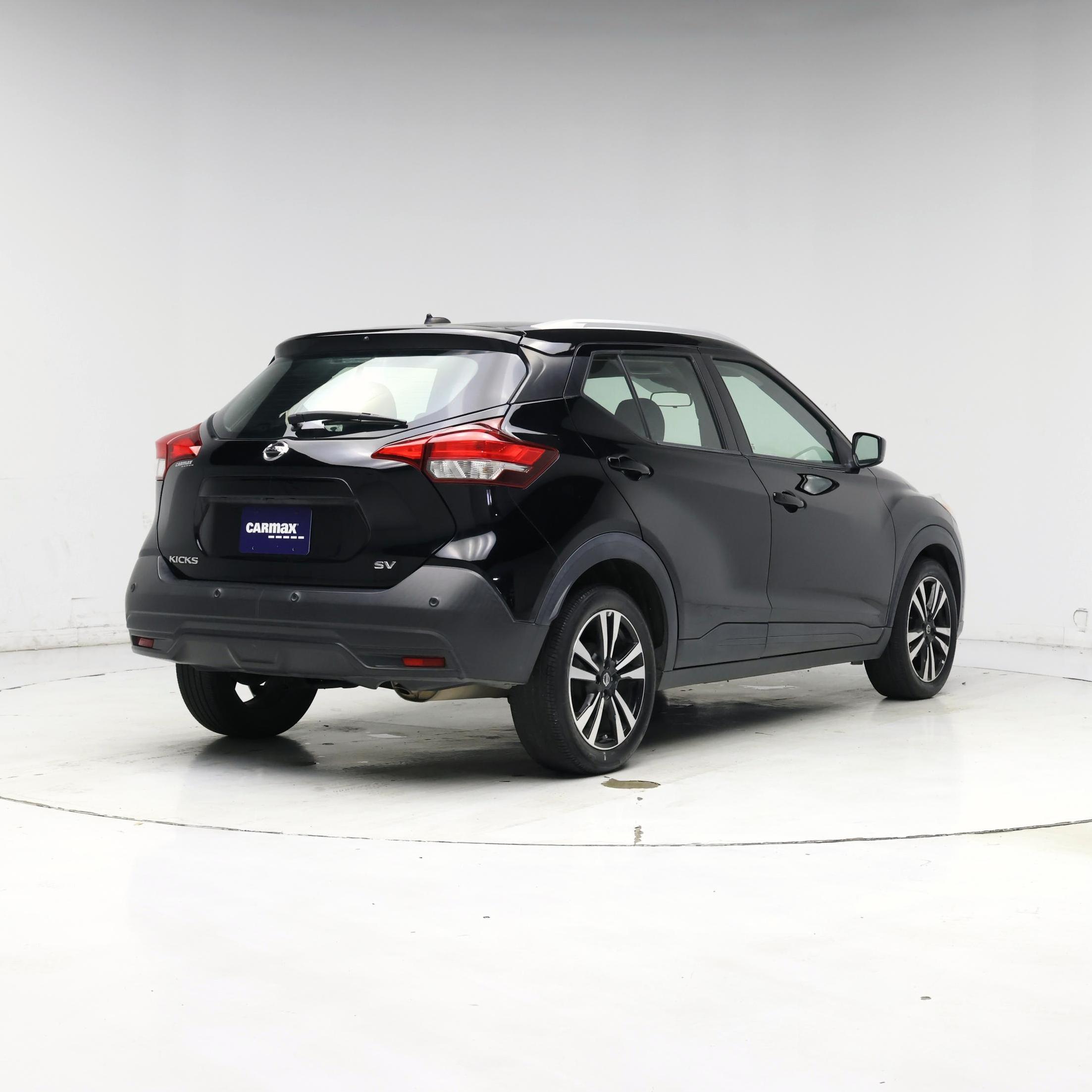 Thumbnail: 2020 Nissan Kicks - 8