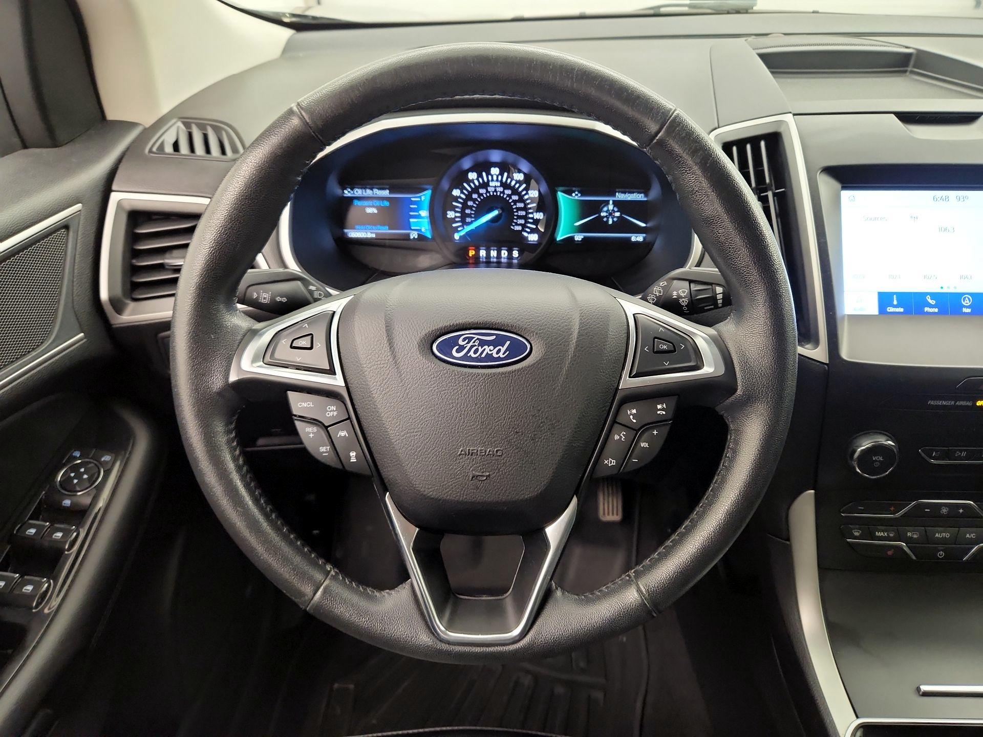 Thumbnail: 2020 Ford Edge - 10