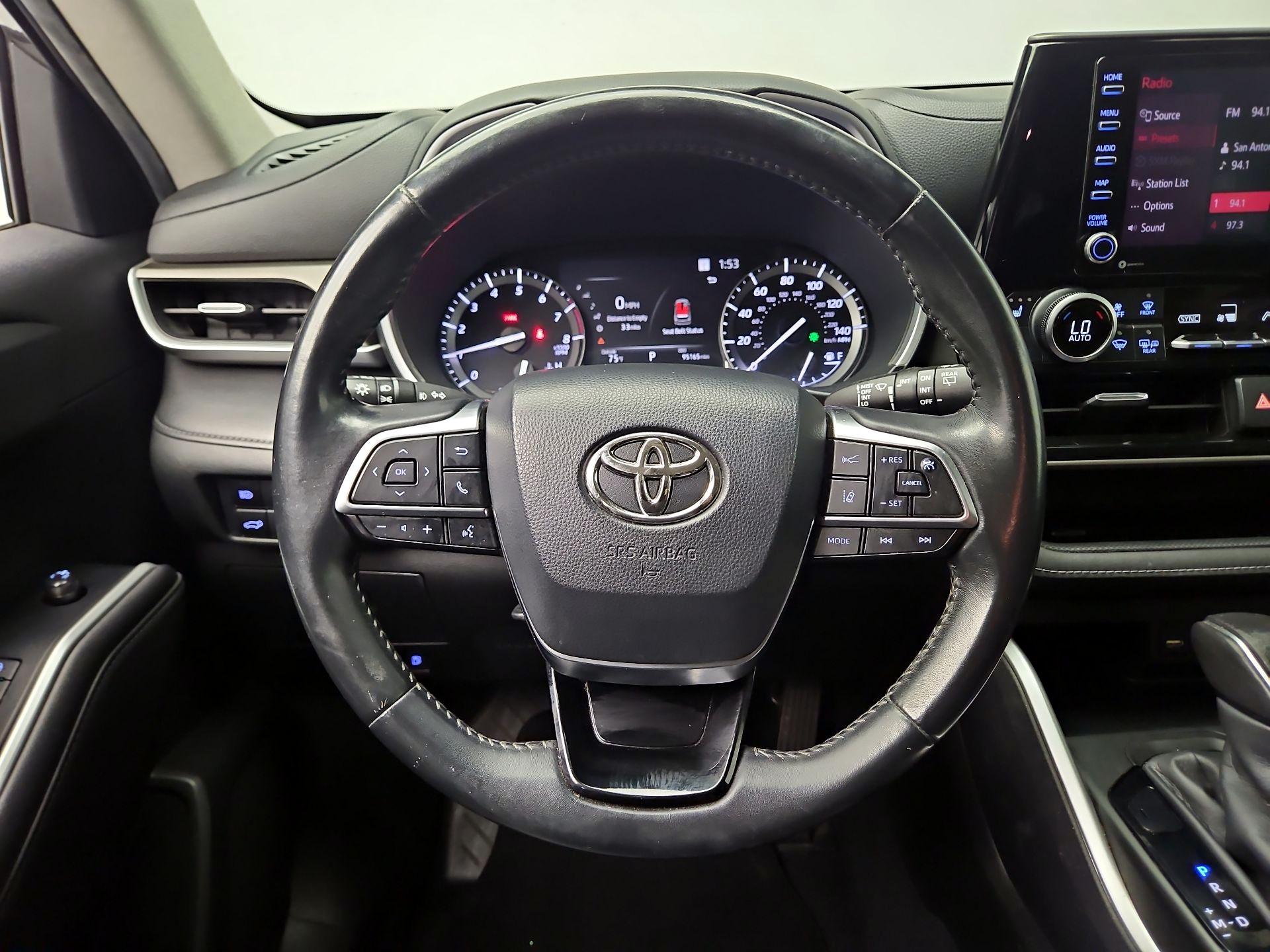 Thumbnail: 2020 Toyota Highlander - 10
