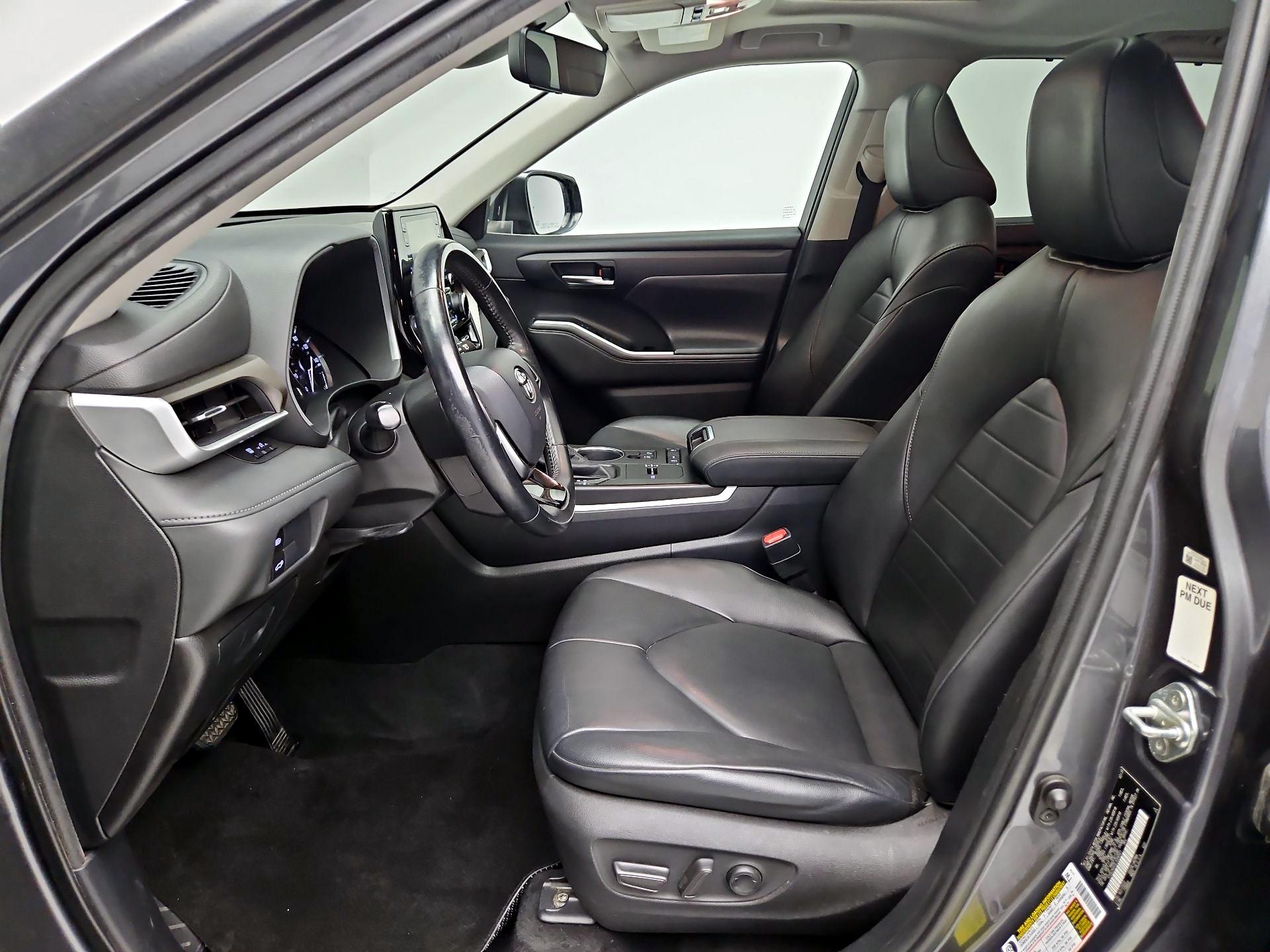 Thumbnail: 2020 Toyota Highlander - 11
