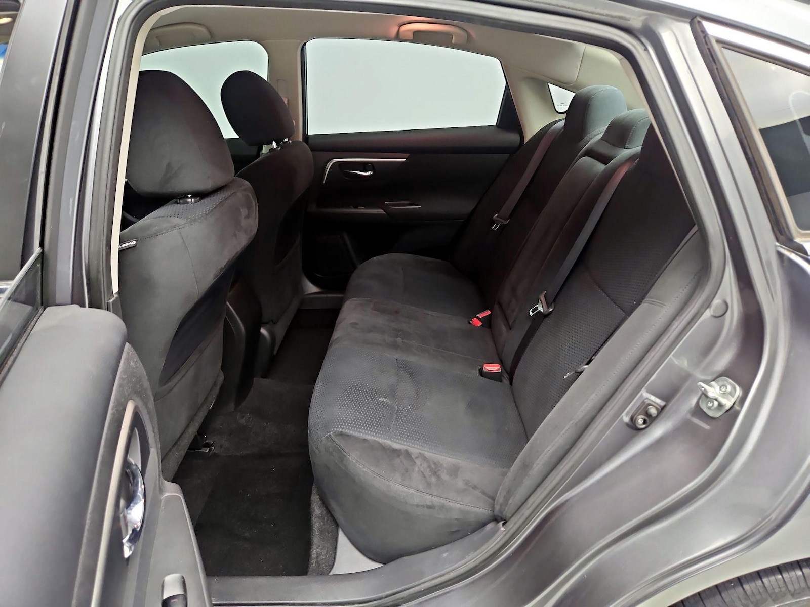 2015 Nissan Altima S - Photo 20