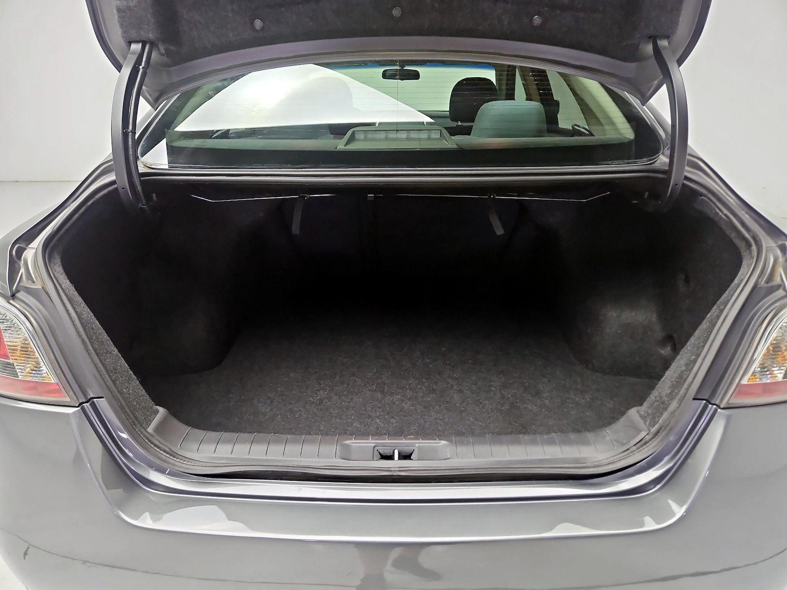 2015 Nissan Altima S - Photo 21