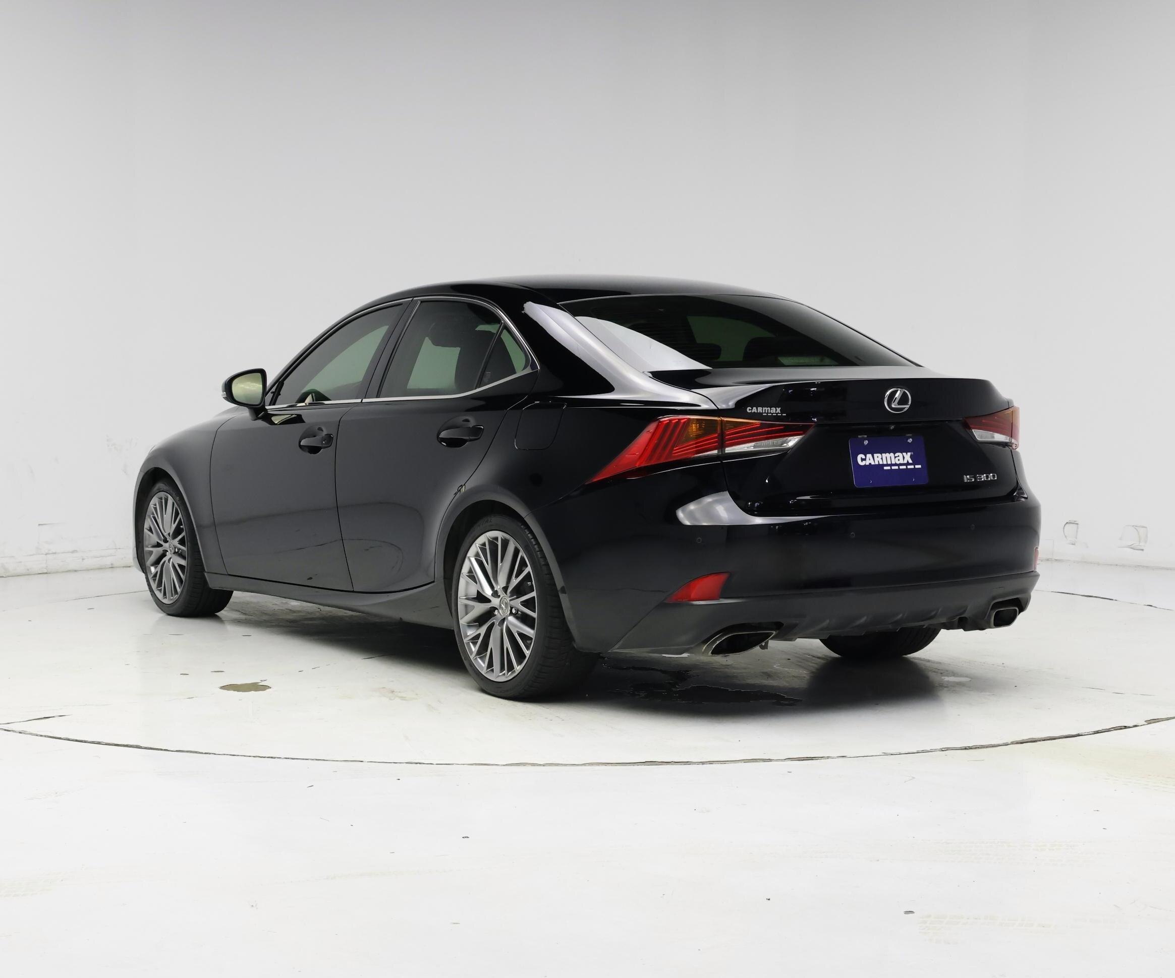 Thumbnail: 2018 Lexus IS - 2