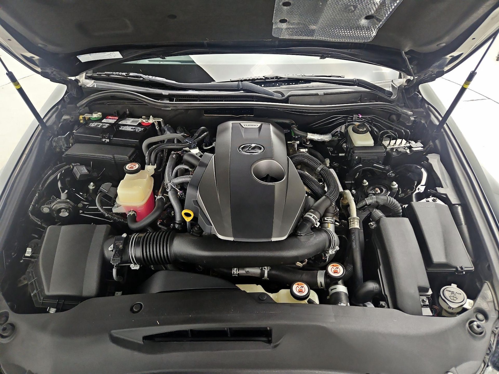2018 Lexus IS 300 - Photo 24