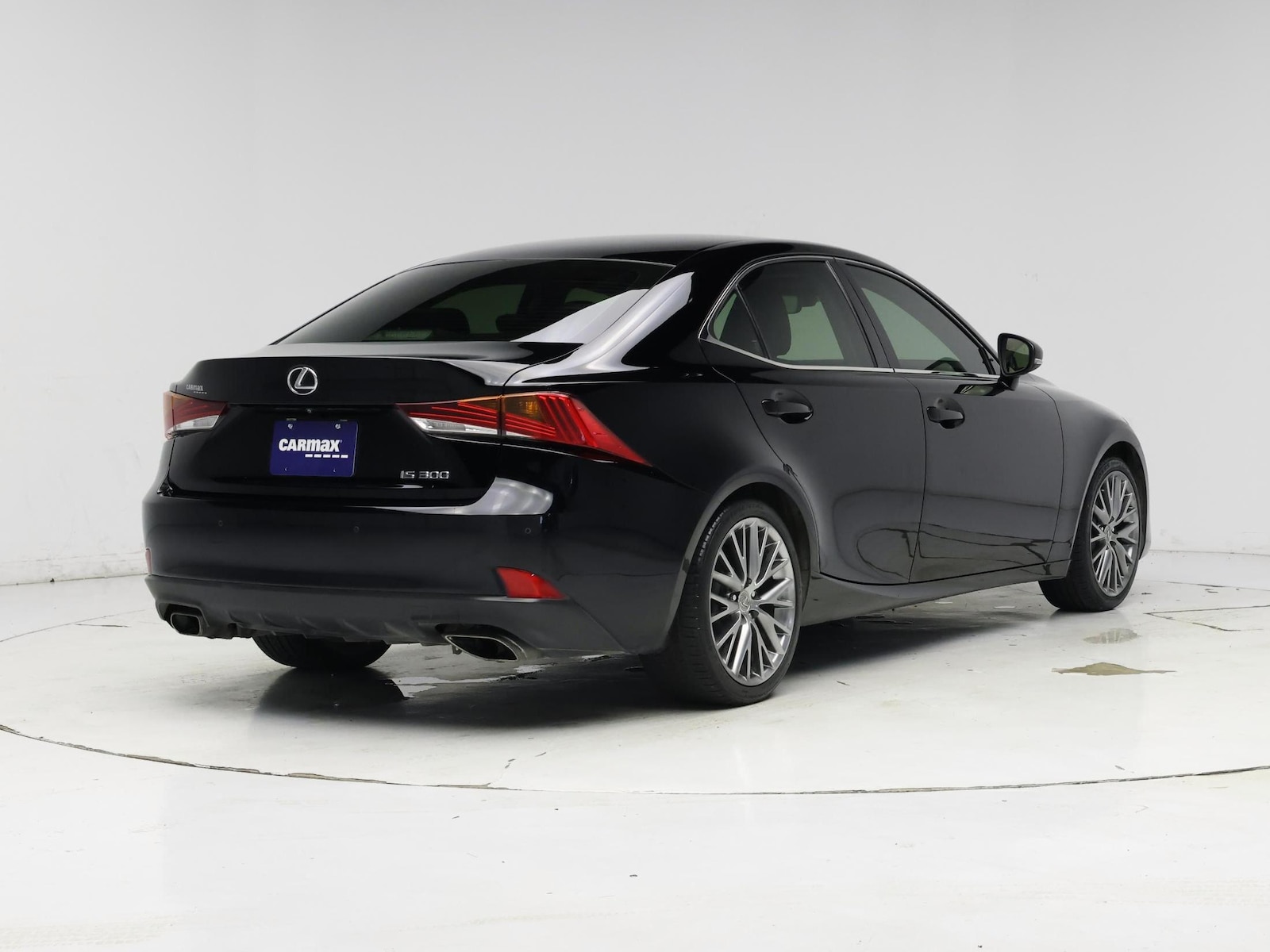 2018 Lexus IS 300 - Photo 9