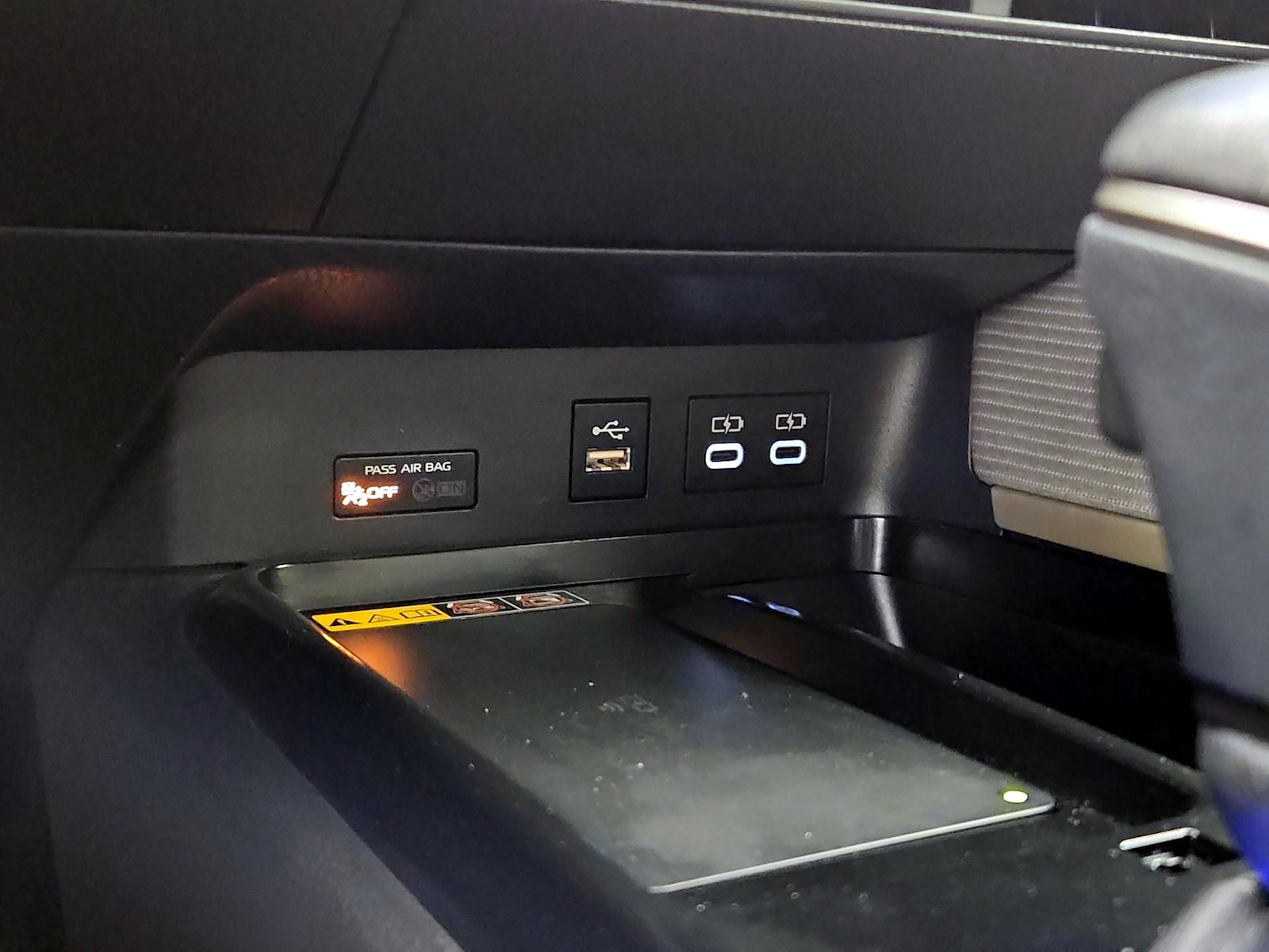 2025 Toyota Camry SE - Photo 20
