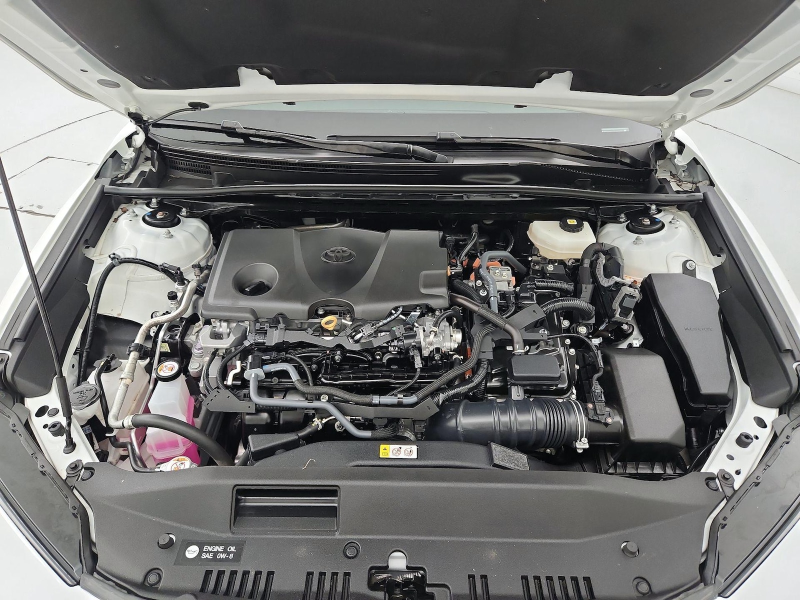 2025 Toyota Camry SE - Photo 23