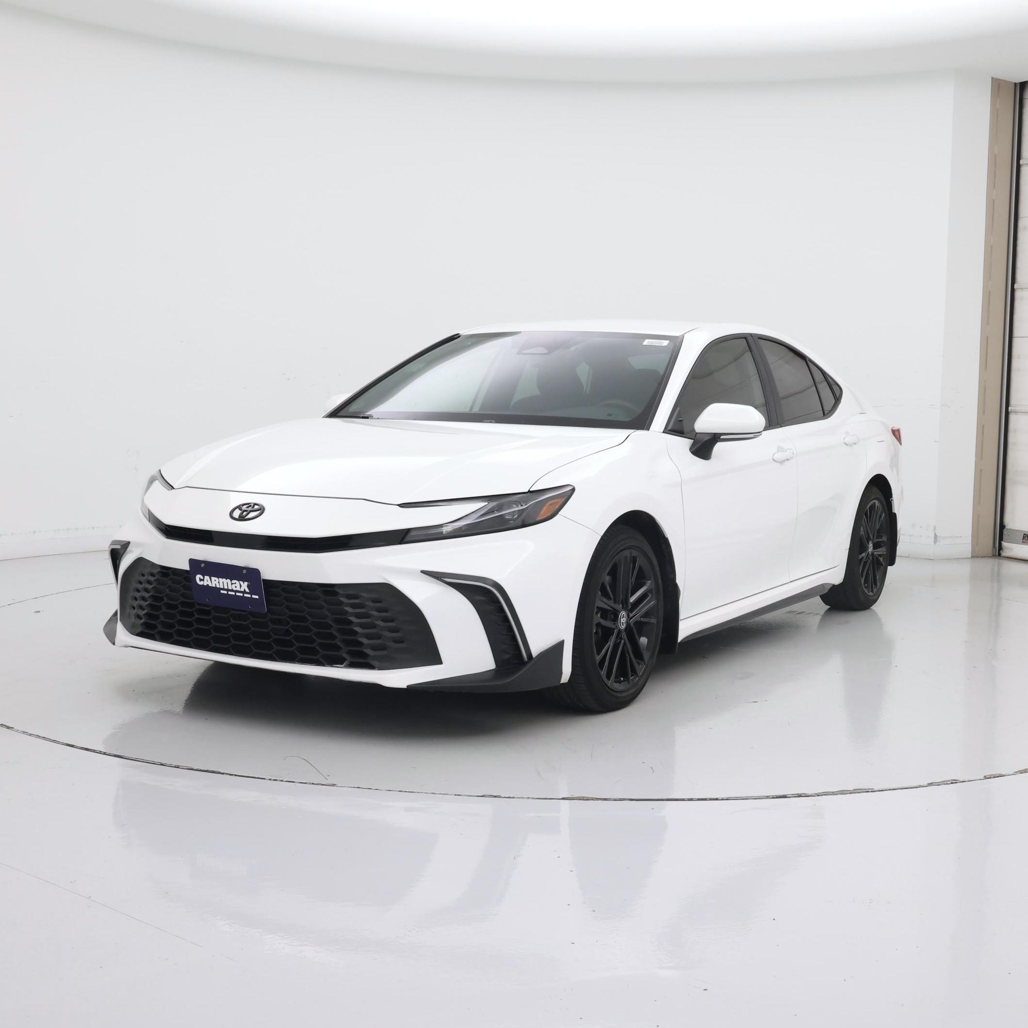 Thumbnail: 2025 Toyota Camry - 4