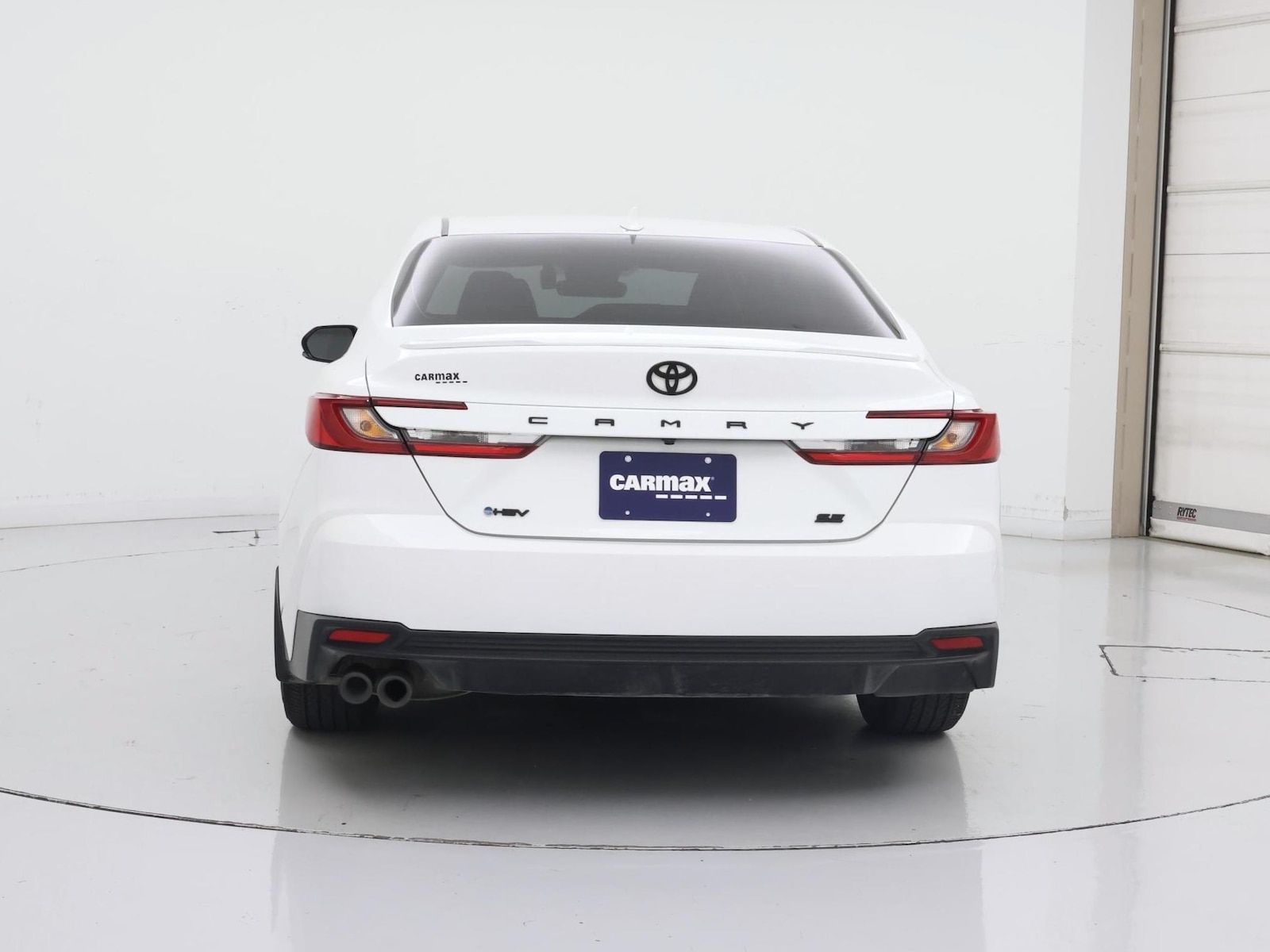 2025 Toyota Camry SE - Photo 7