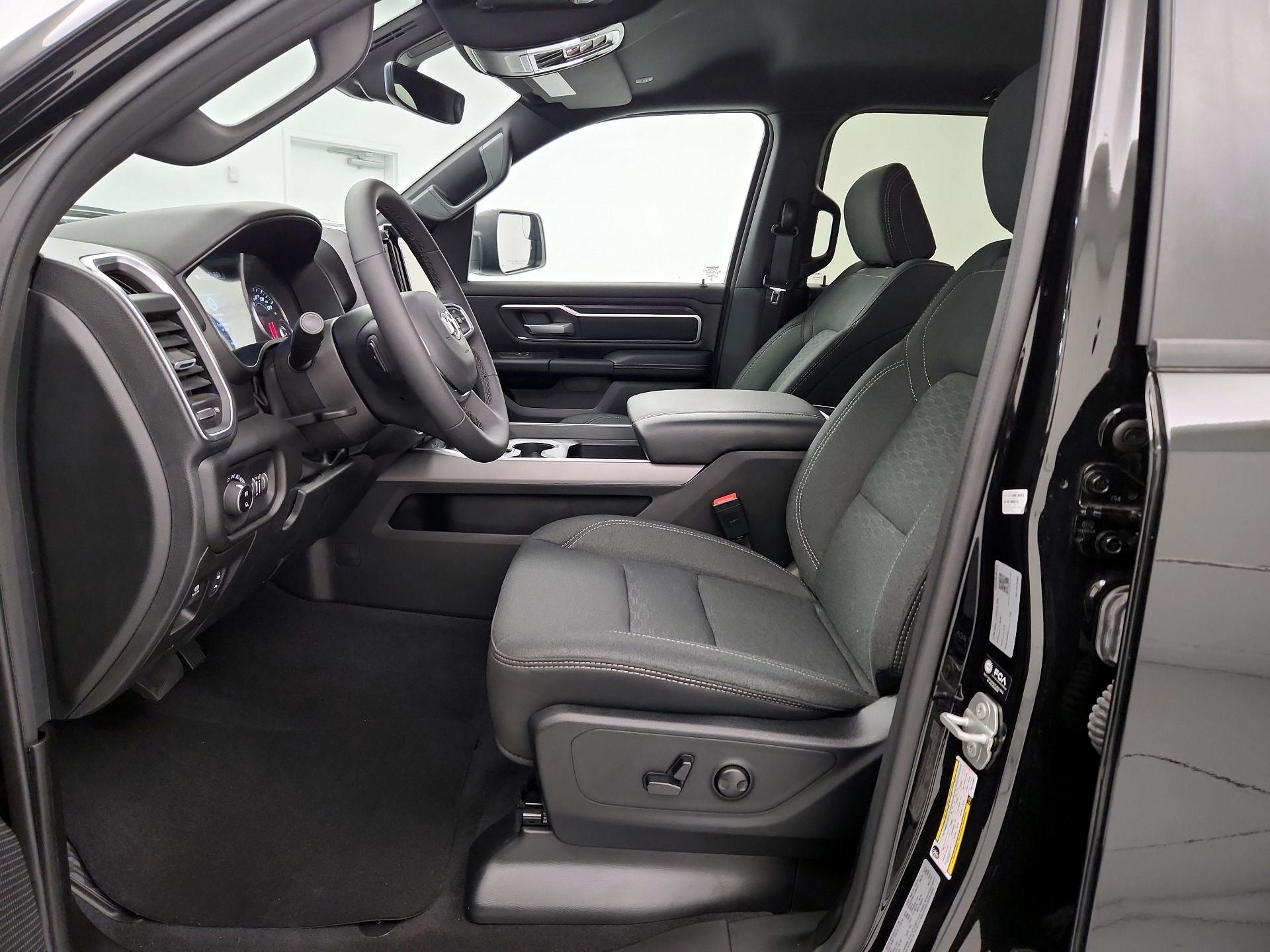 Thumbnail: 2025 RAM 1500 - 11