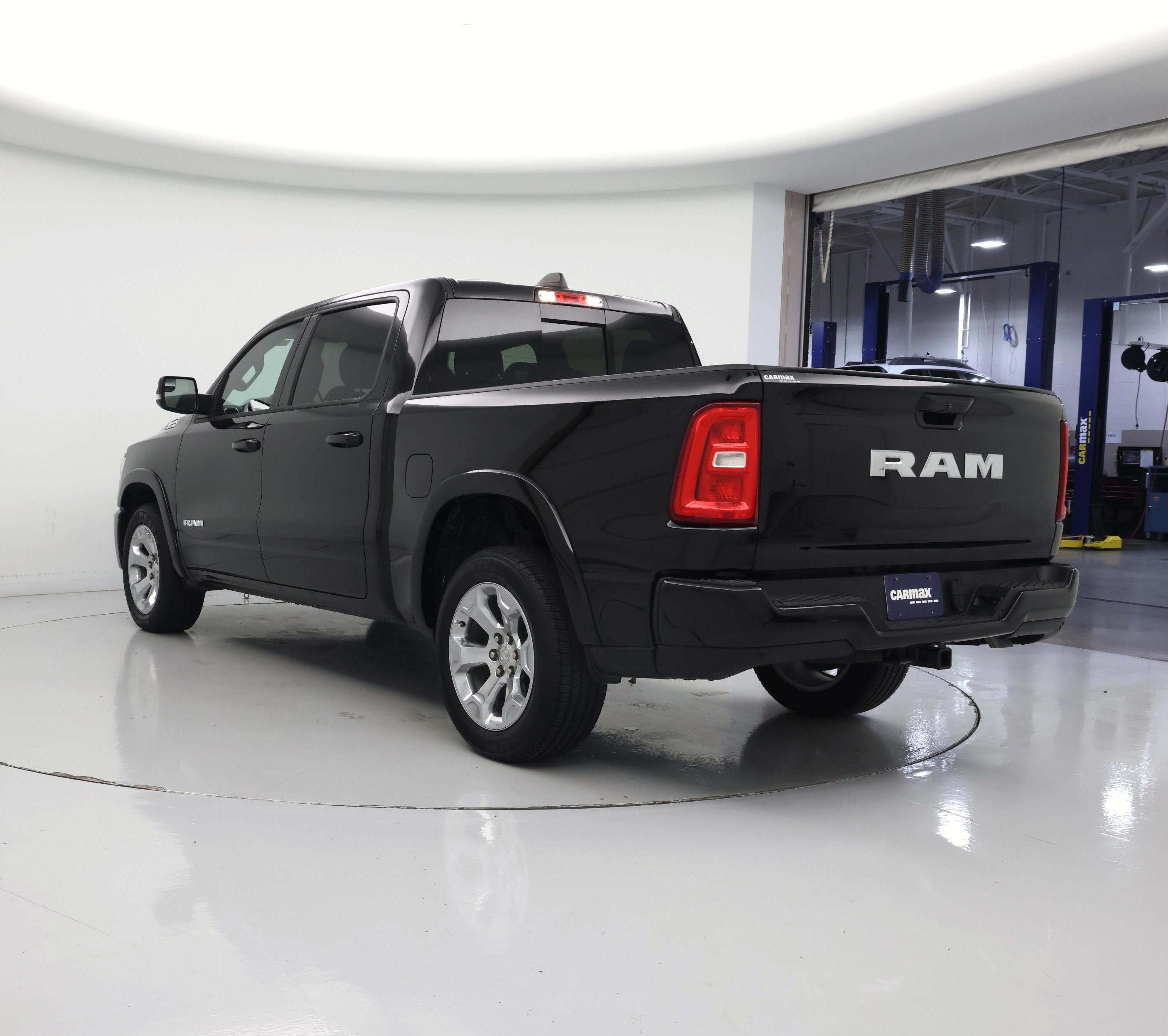 Thumbnail: 2025 RAM 1500 - 2