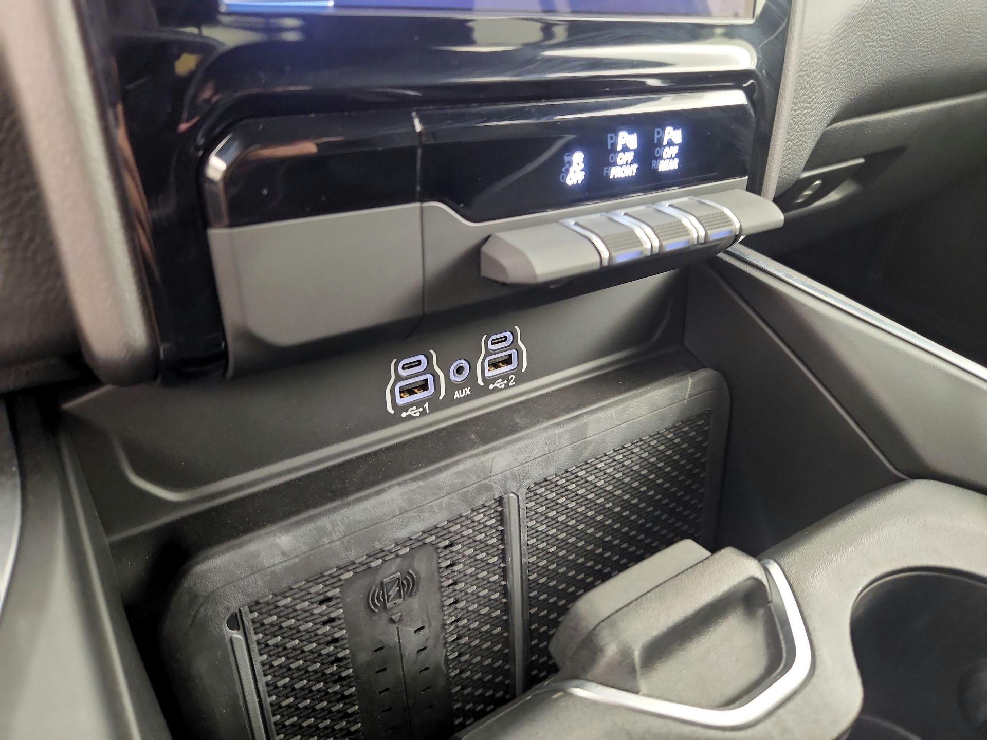 Thumbnail: 2025 RAM 1500 - 19