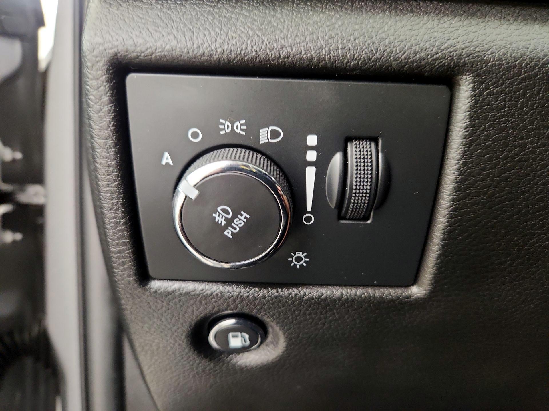Thumbnail: 2021 Jeep Grand Cherokee - 13