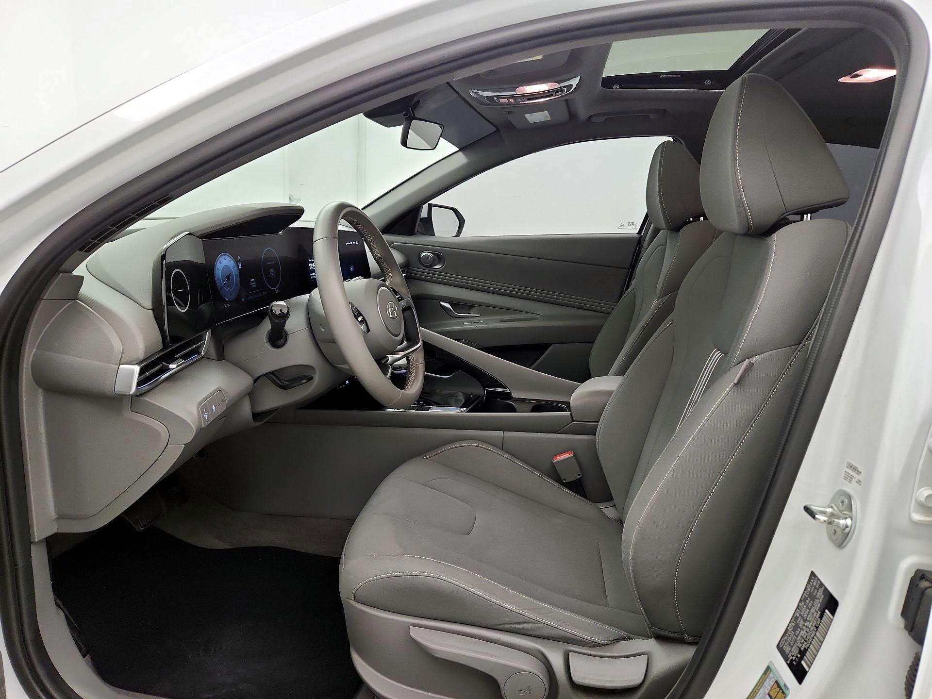 Thumbnail: 2024 Hyundai Elantra - 11