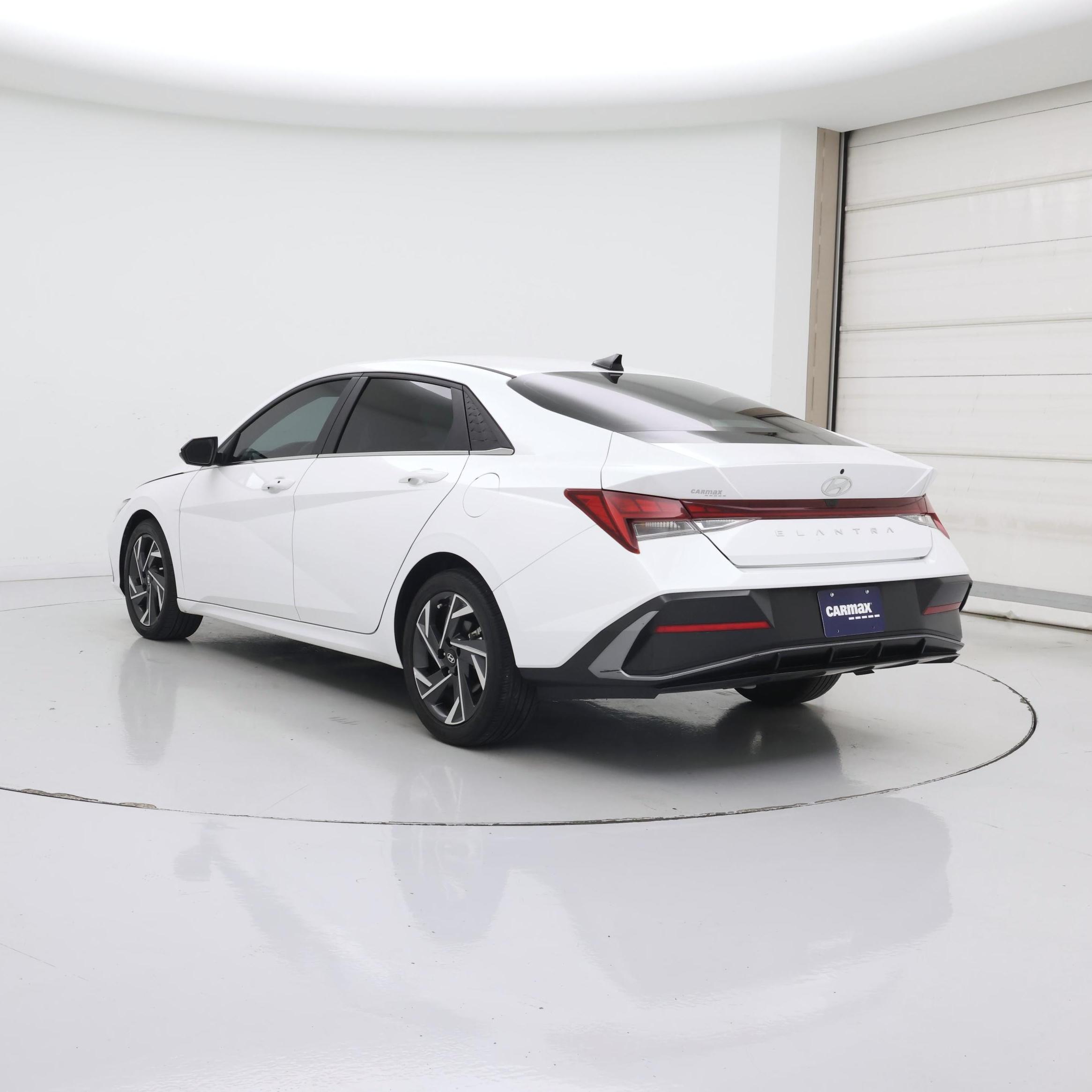 Thumbnail: 2024 Hyundai Elantra - 2