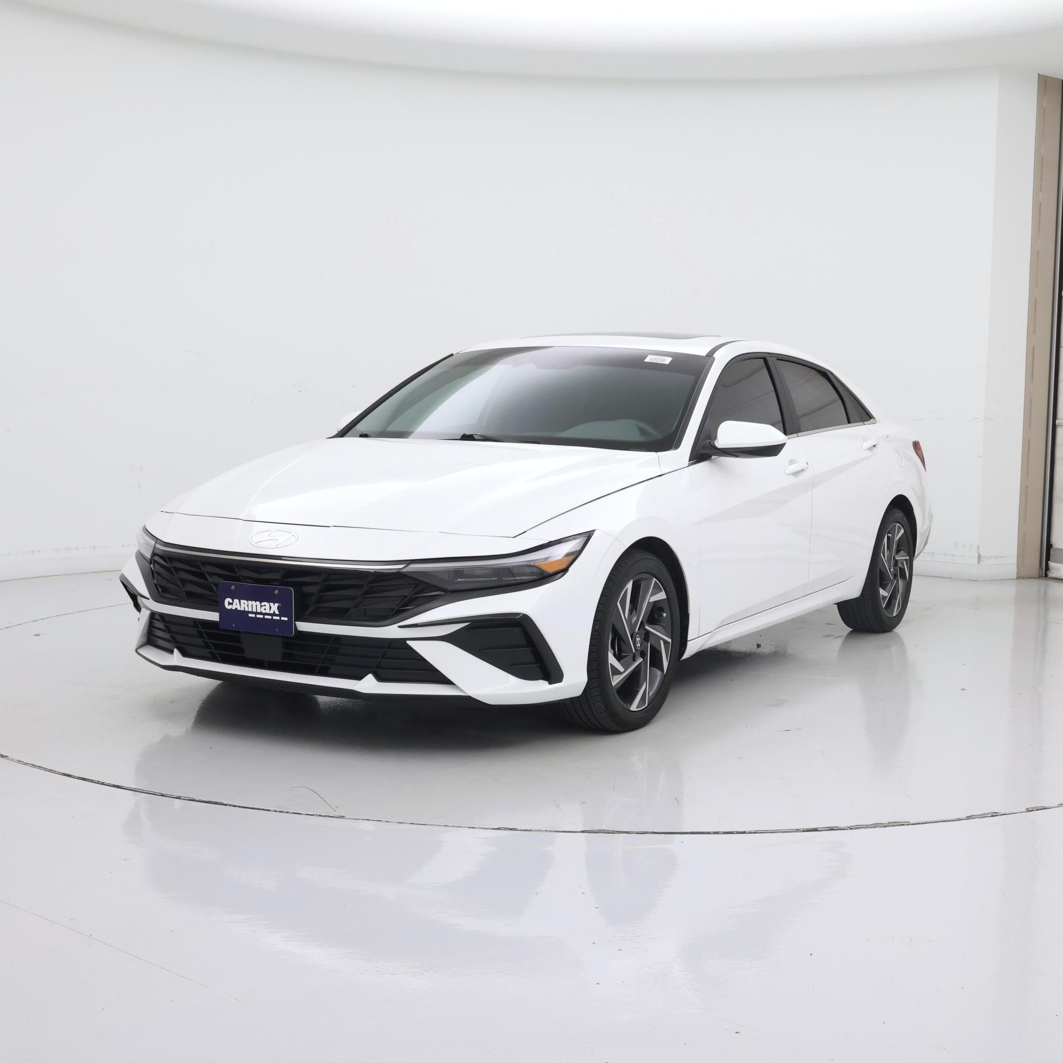Thumbnail: 2024 Hyundai Elantra - 4