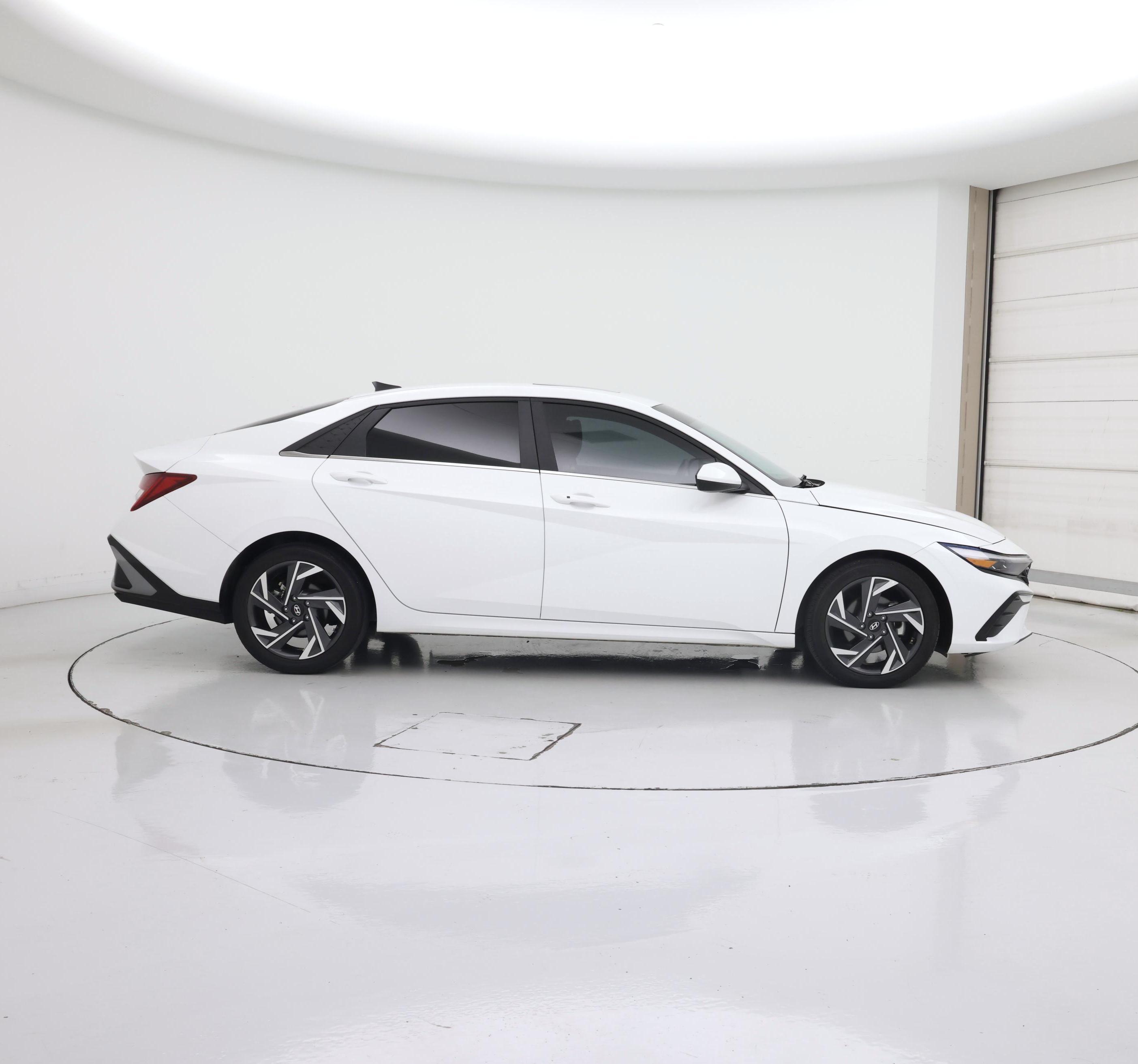 Thumbnail: 2024 Hyundai Elantra - 7