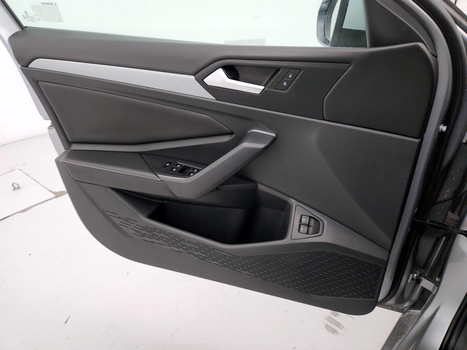 Thumbnail: 2024 Volkswagen Jetta - 12