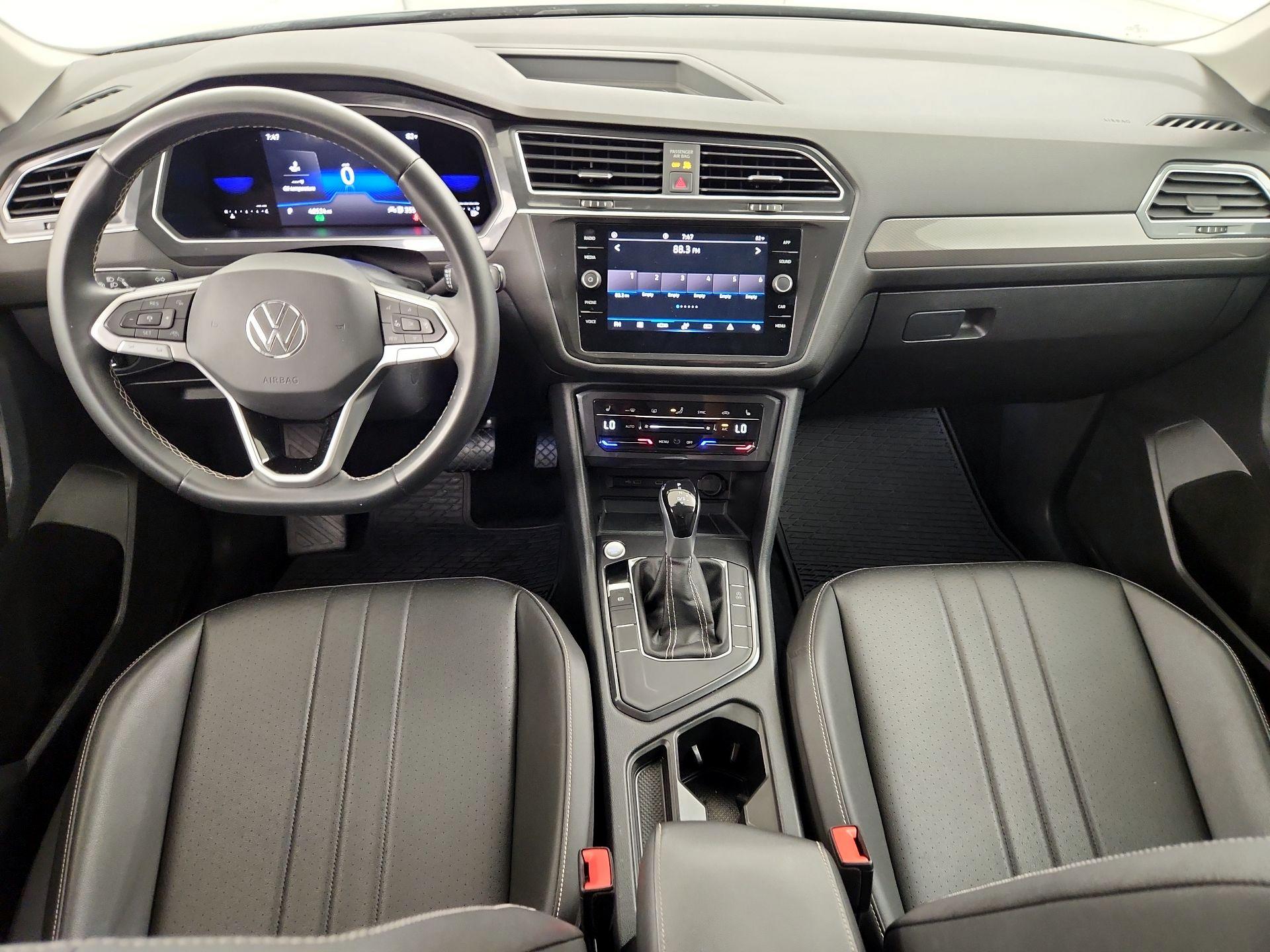 Thumbnail: 2023 Volkswagen Tiguan - 9