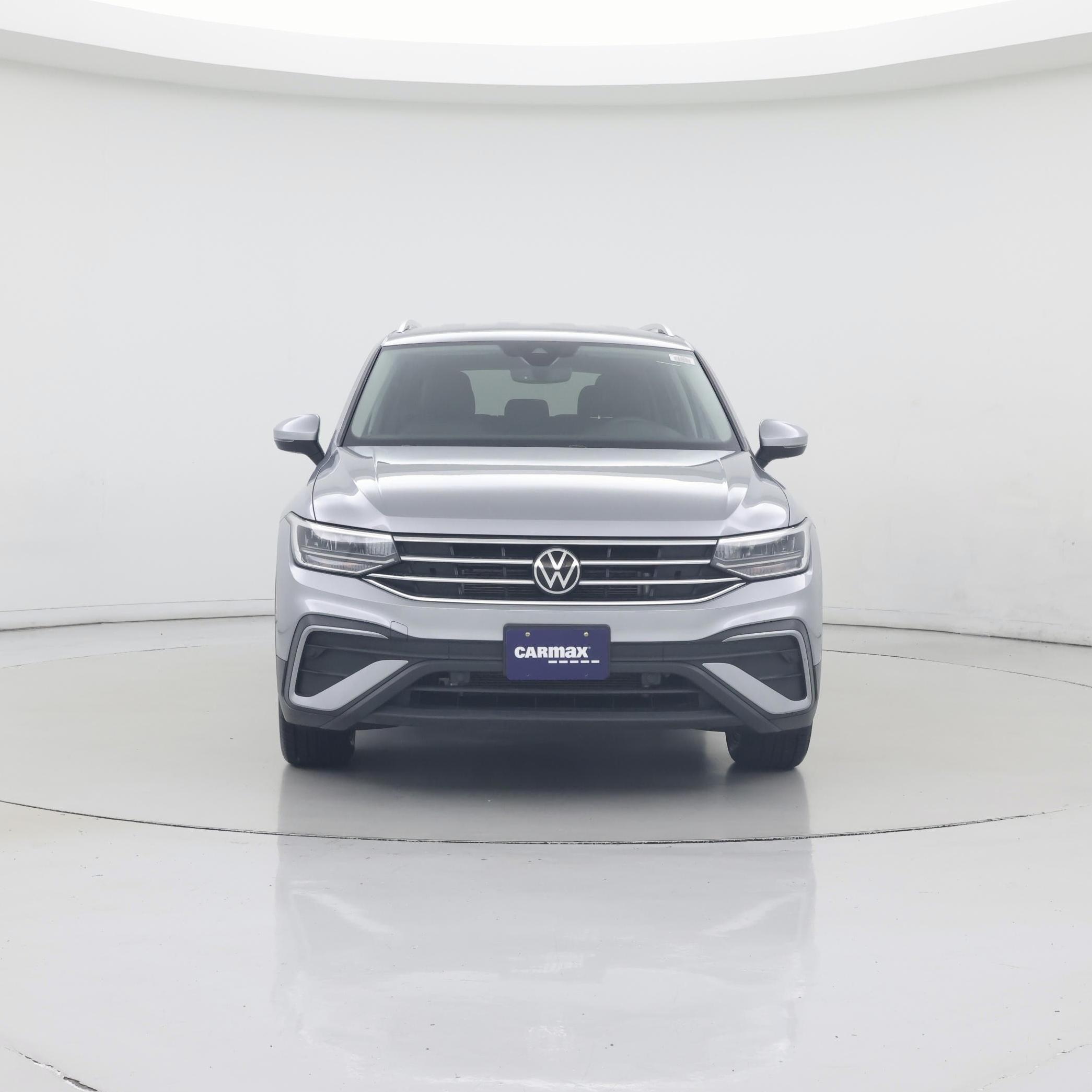 Thumbnail: 2023 Volkswagen Tiguan - 5
